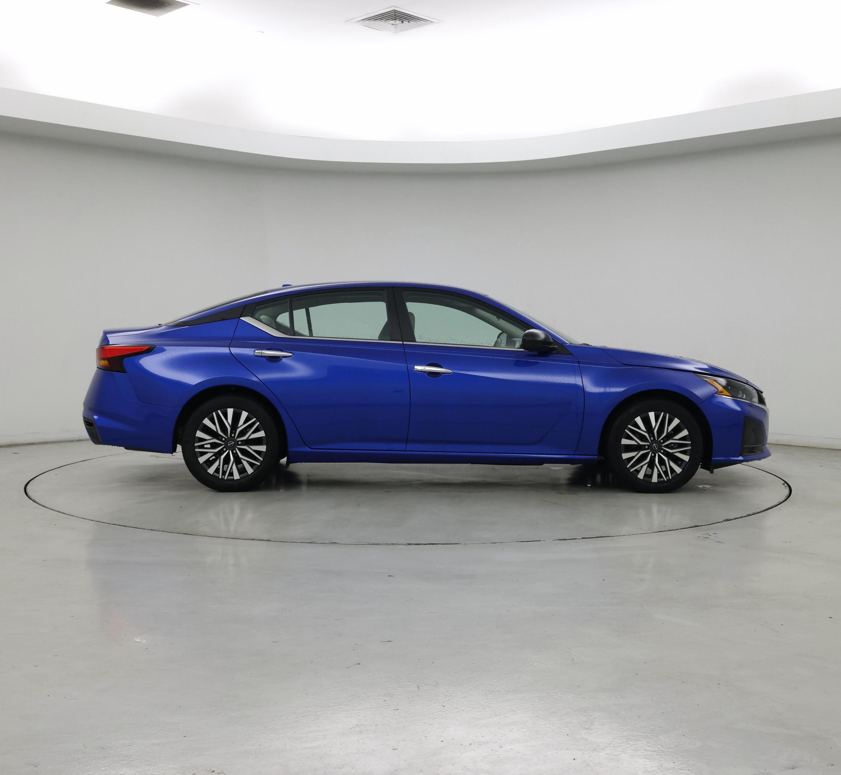 Thumbnail: 2025 Nissan Altima - 7