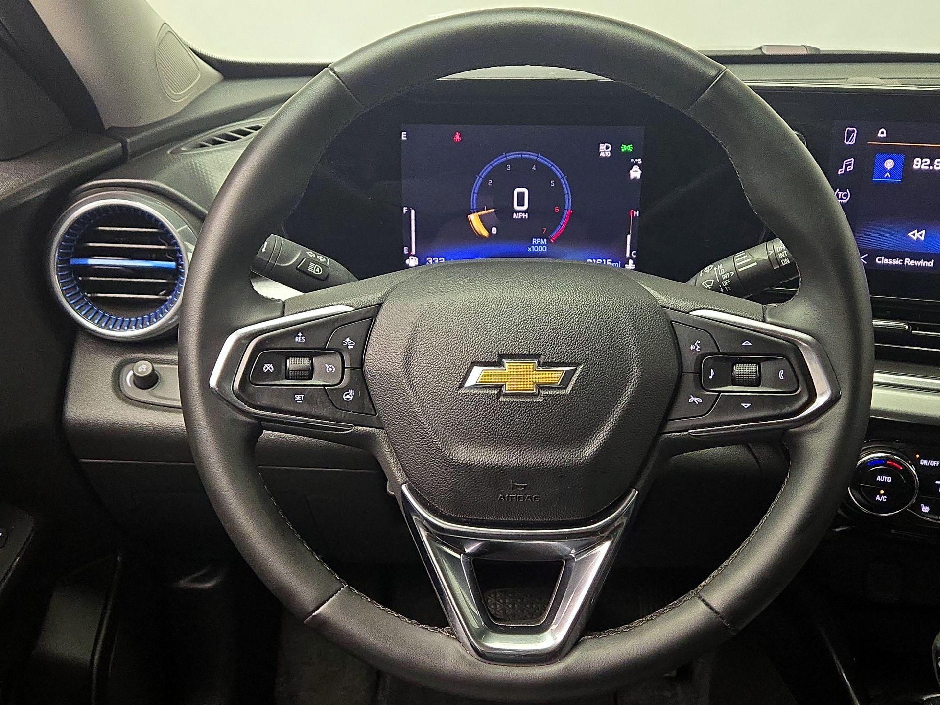 Thumbnail: 2025 Chevrolet Trax - 10