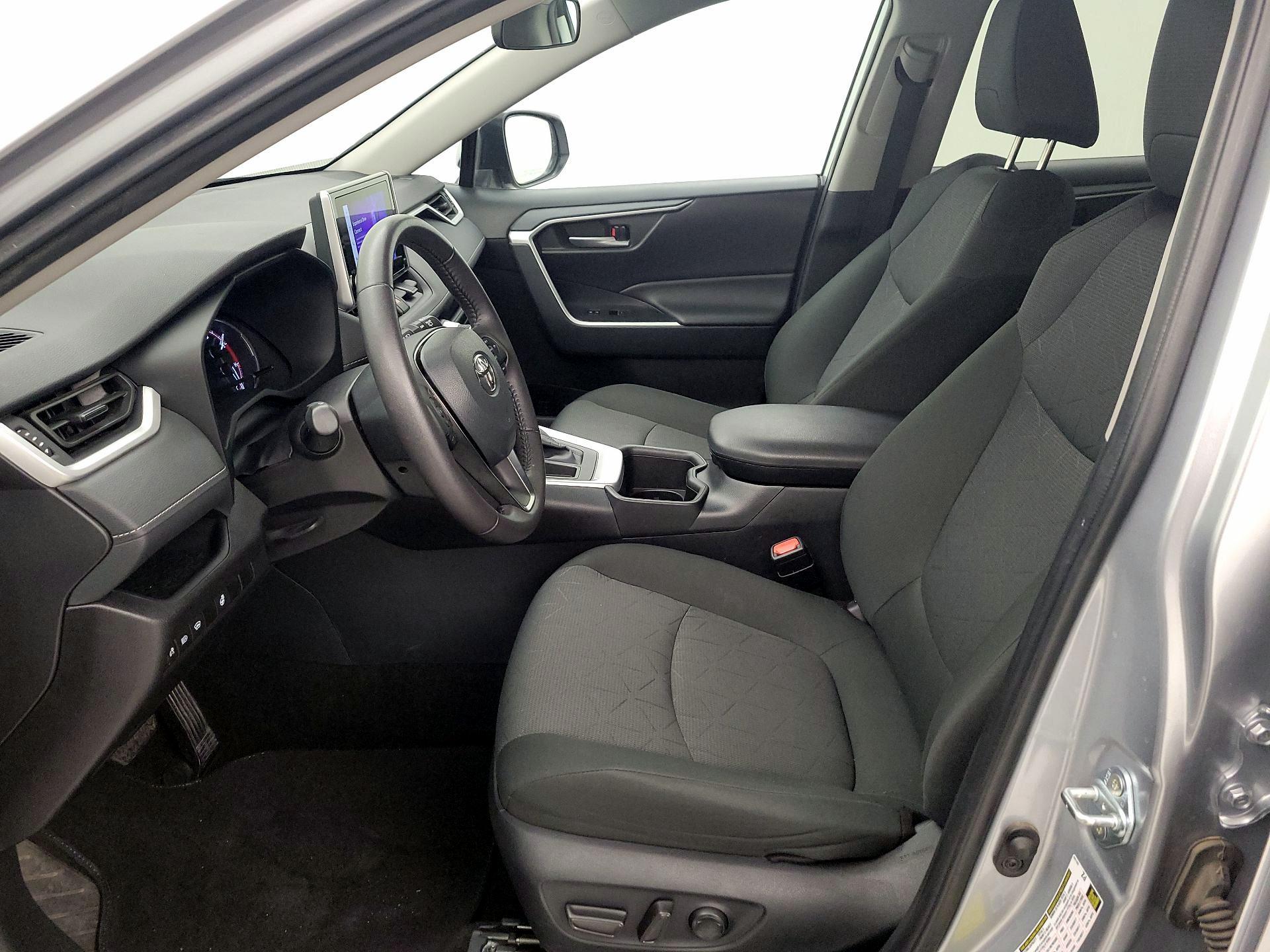 Thumbnail: 2025 Toyota RAV4 - 11