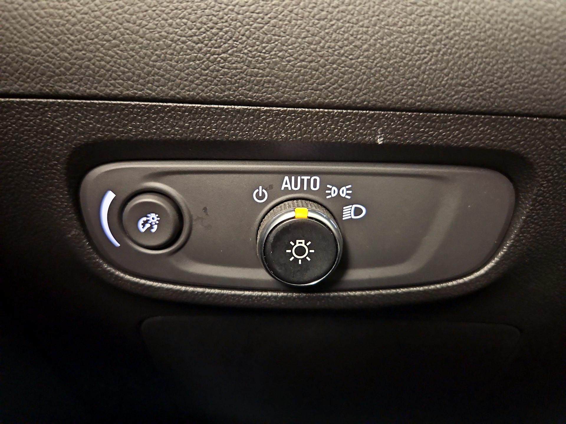 Thumbnail: 2025 Buick Encore GX - 13