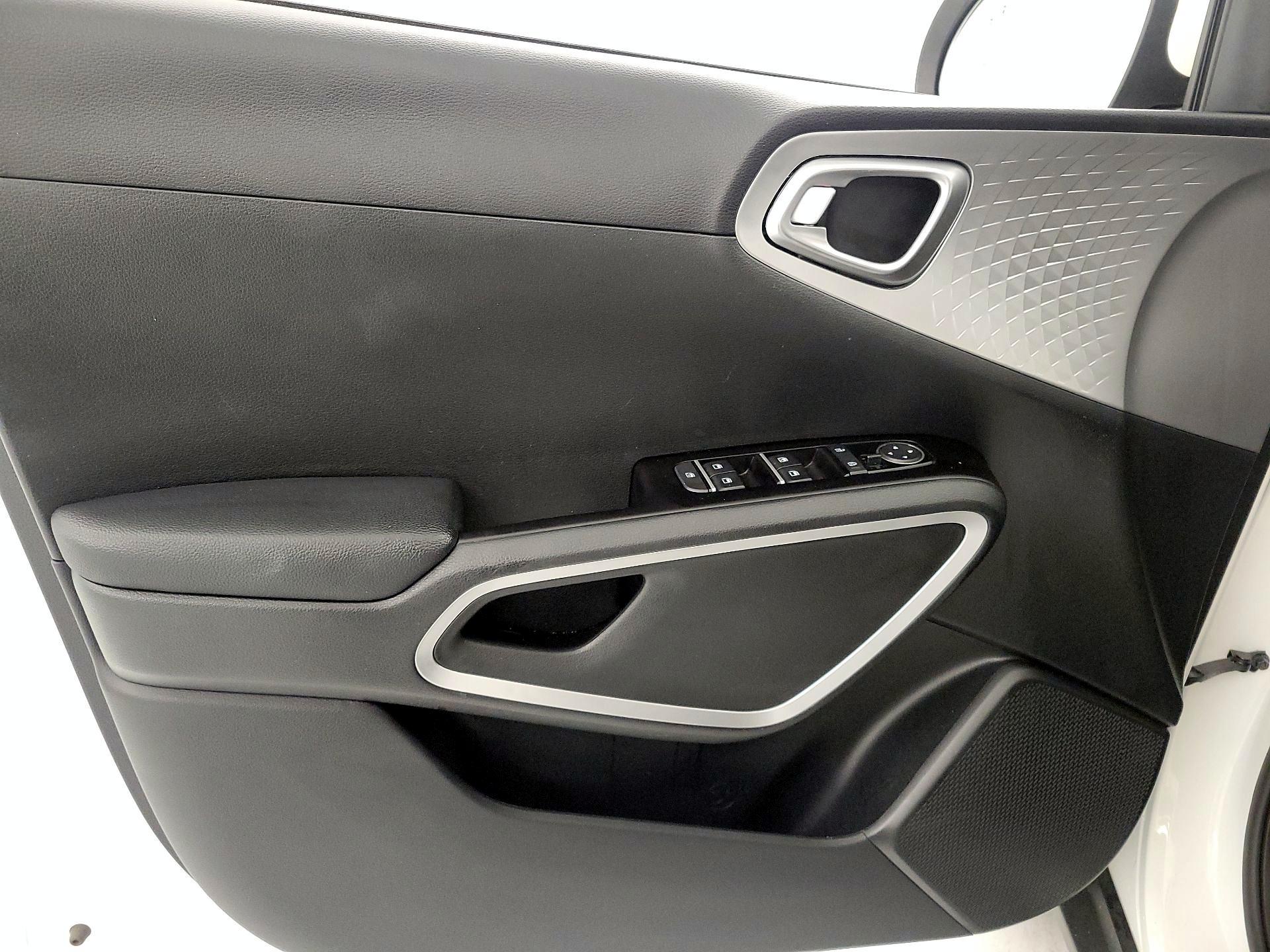 Thumbnail: 2025 Kia Soul - 12