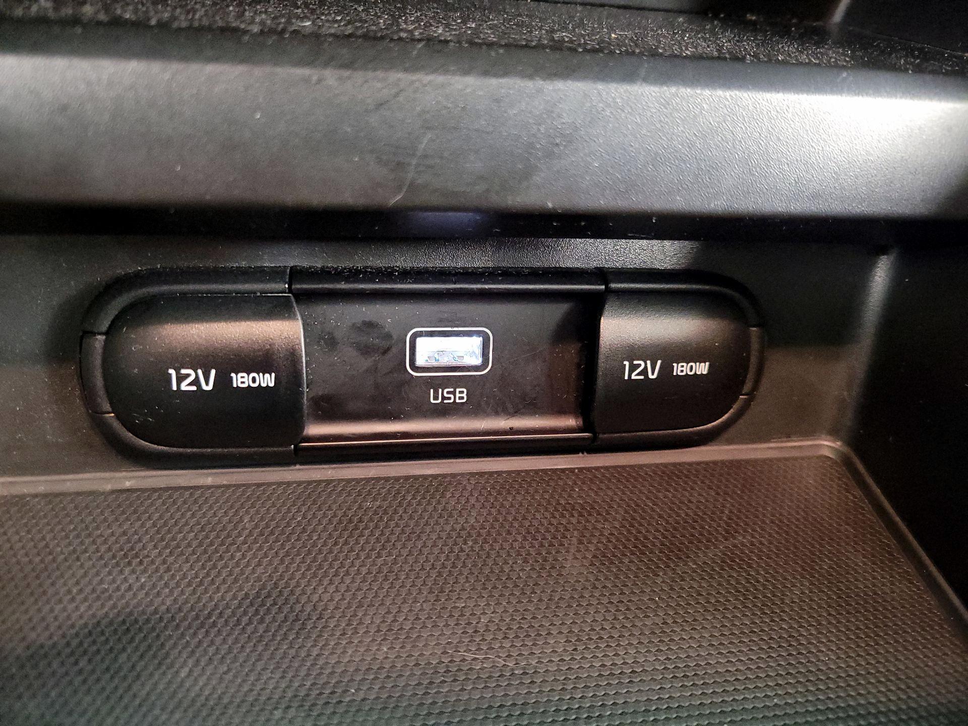 Thumbnail: 2025 Kia Soul - 18