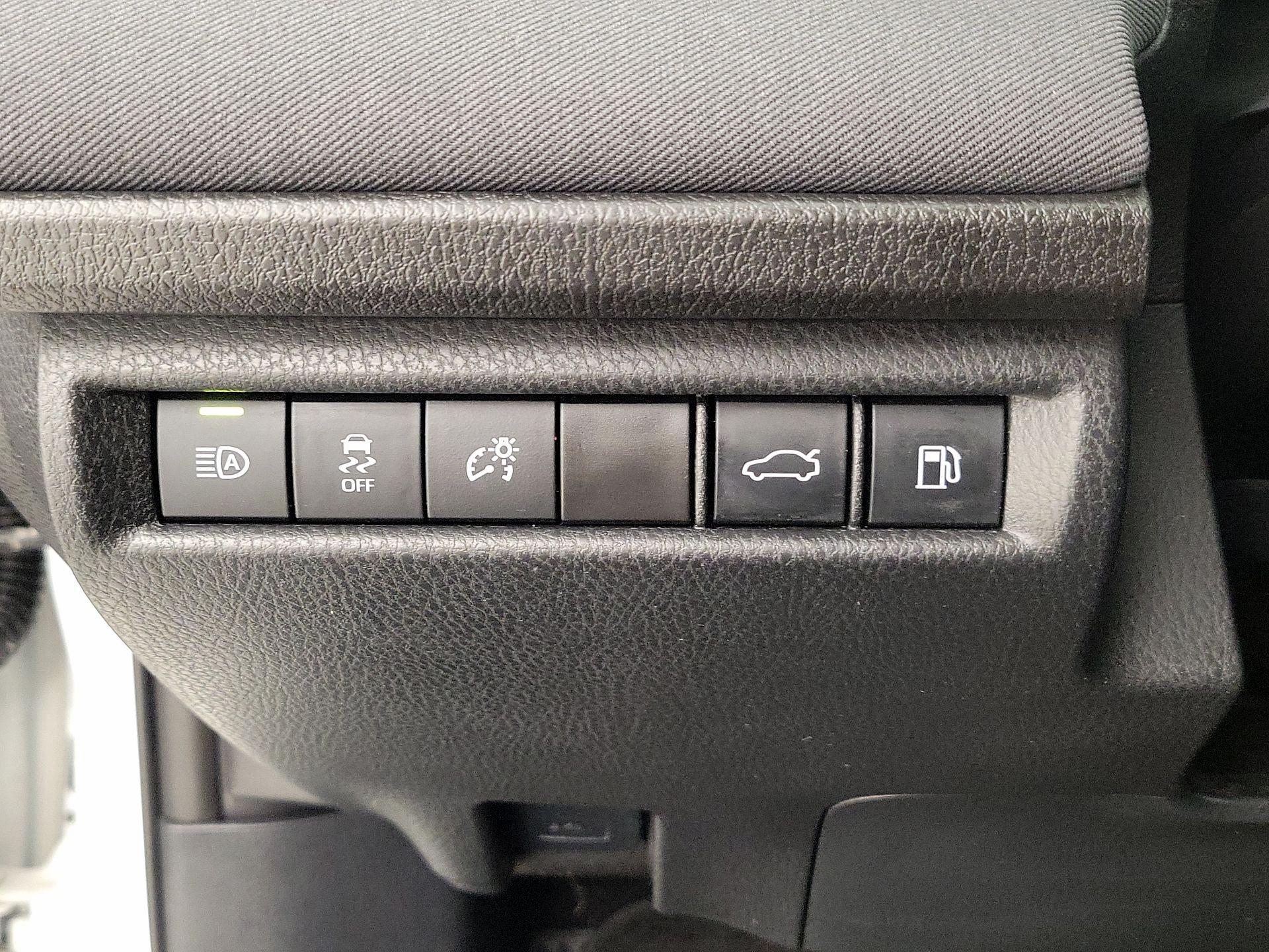 Thumbnail: 2025 Toyota Camry - 13