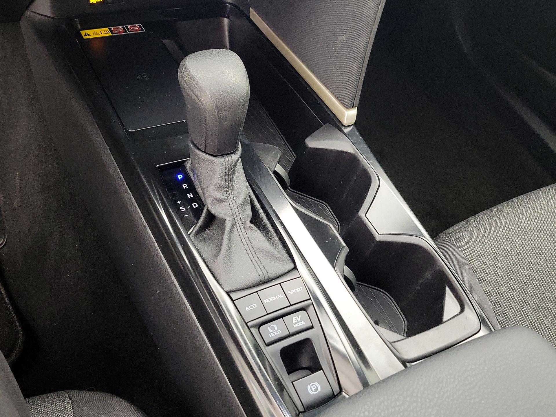 Thumbnail: 2025 Toyota Camry - 17