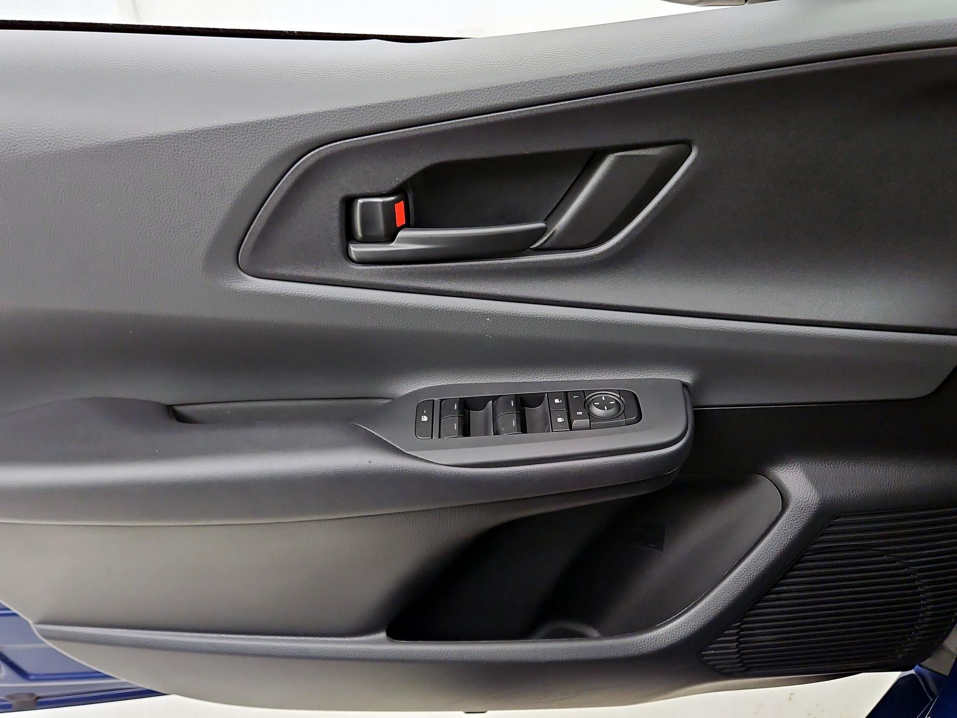 Thumbnail: 2025 Toyota Prius - 12