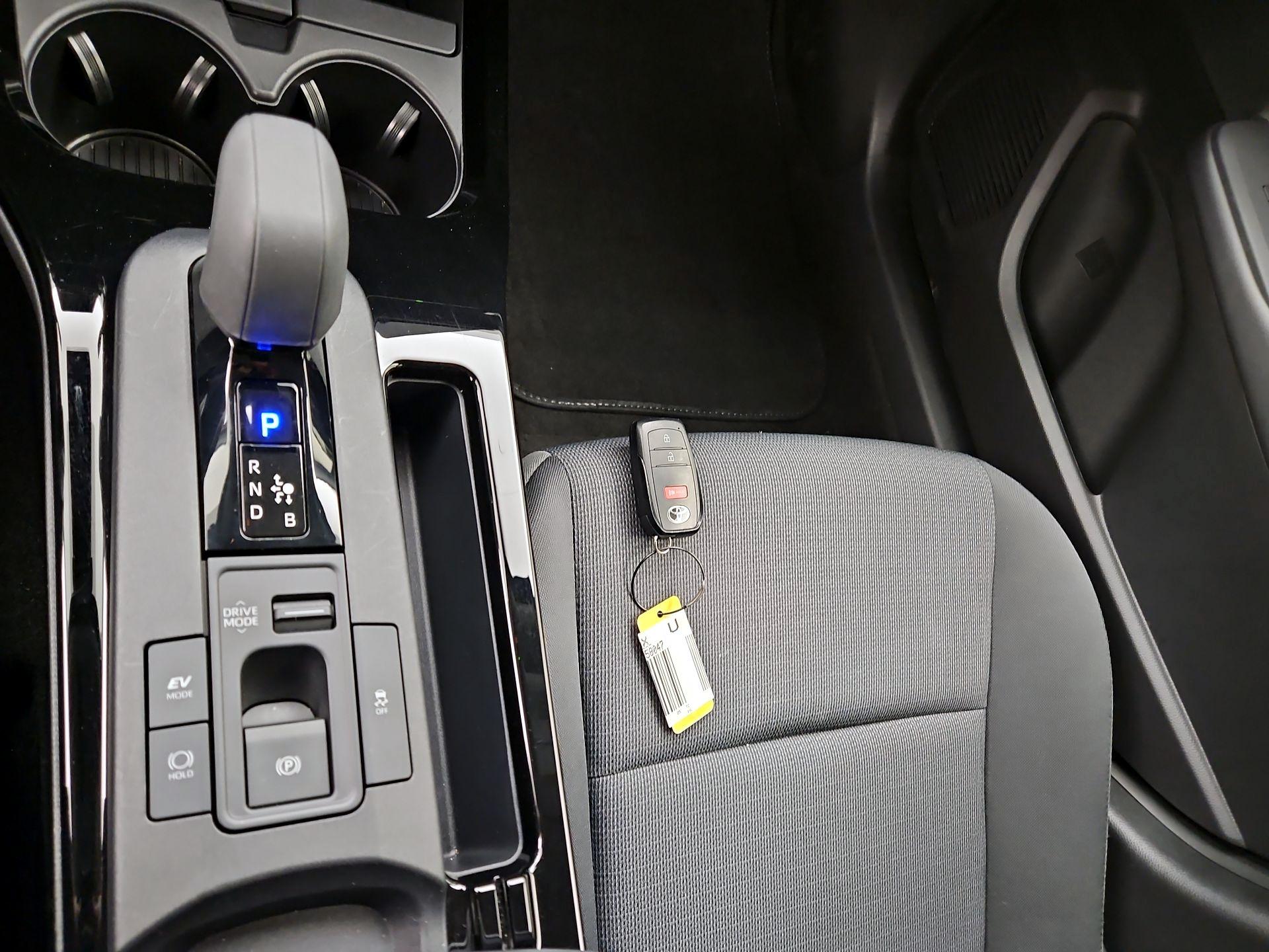 Thumbnail: 2025 Toyota Prius - 17