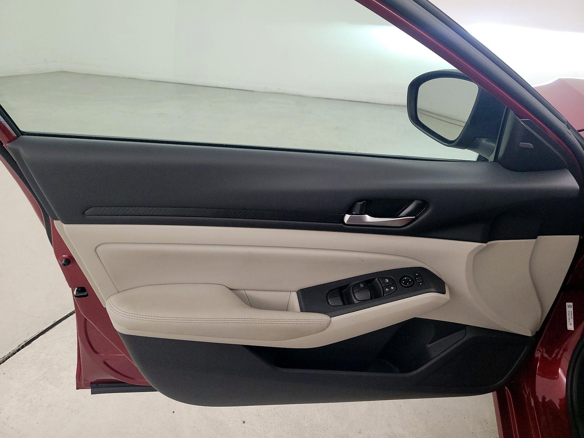 Thumbnail: 2025 Nissan Altima - 12