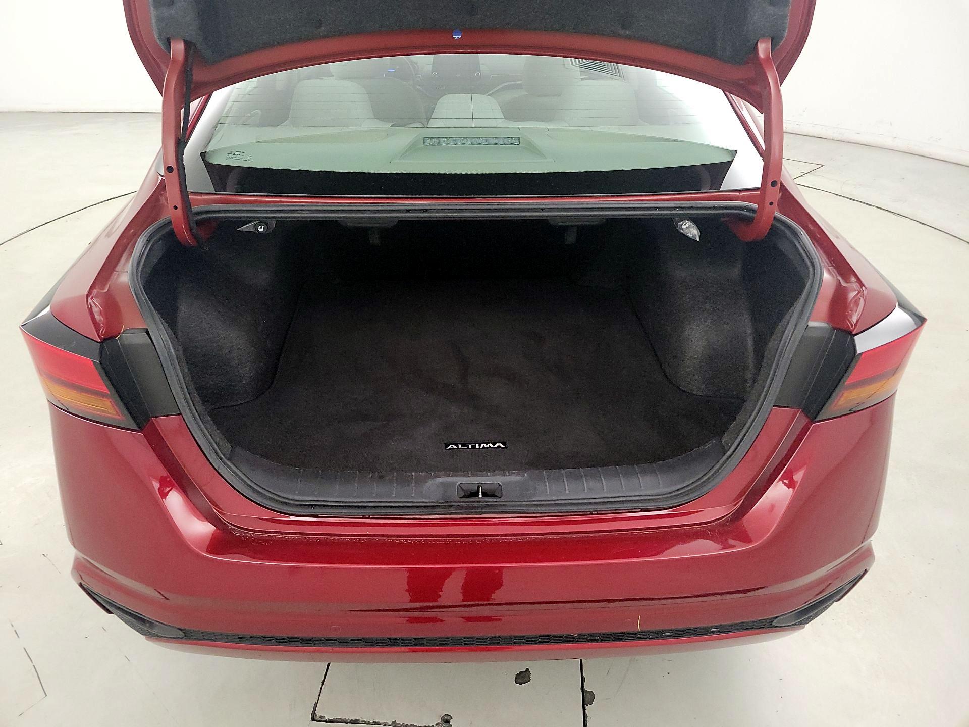 Thumbnail: 2025 Nissan Altima - 20