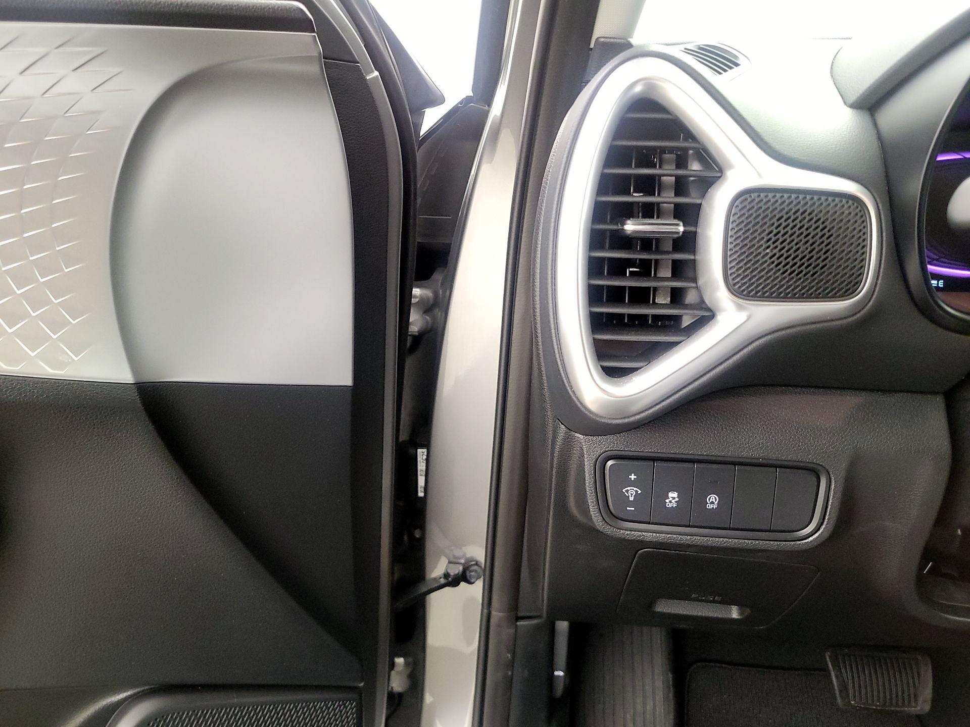 Thumbnail: 2025 Kia Soul - 13