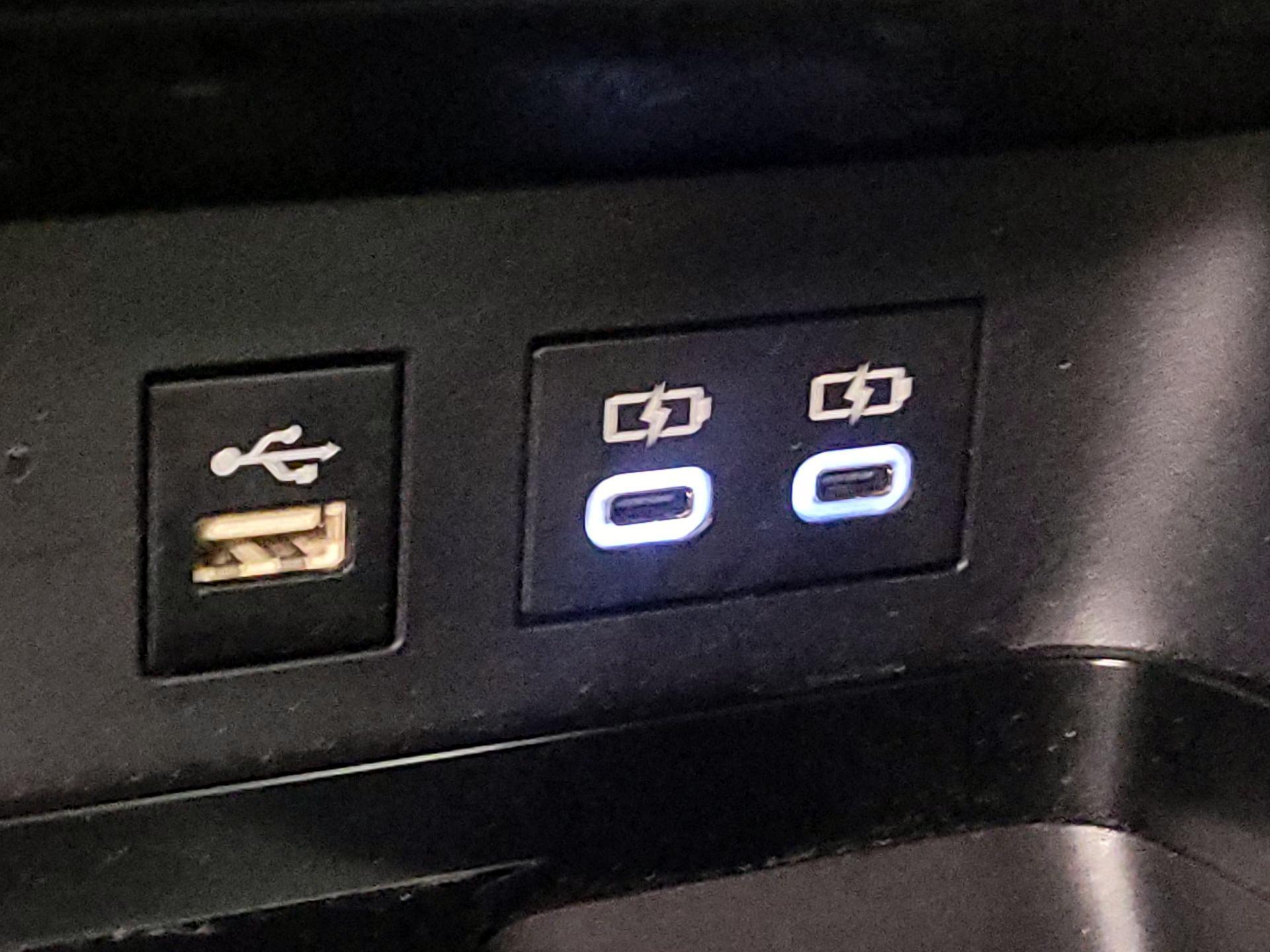 Thumbnail: 2025 Toyota Camry - 18