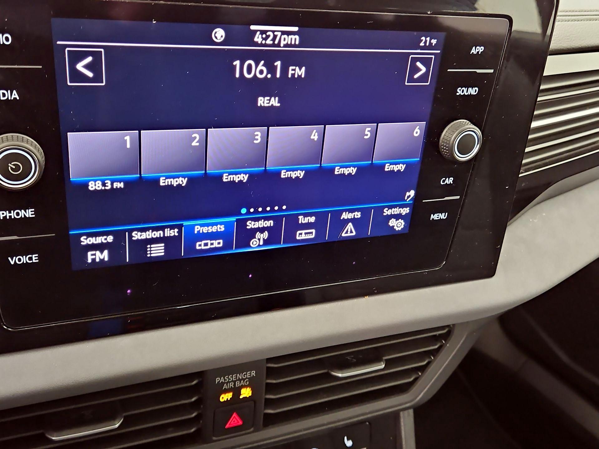 Thumbnail: 2025 Volkswagen Jetta - 15