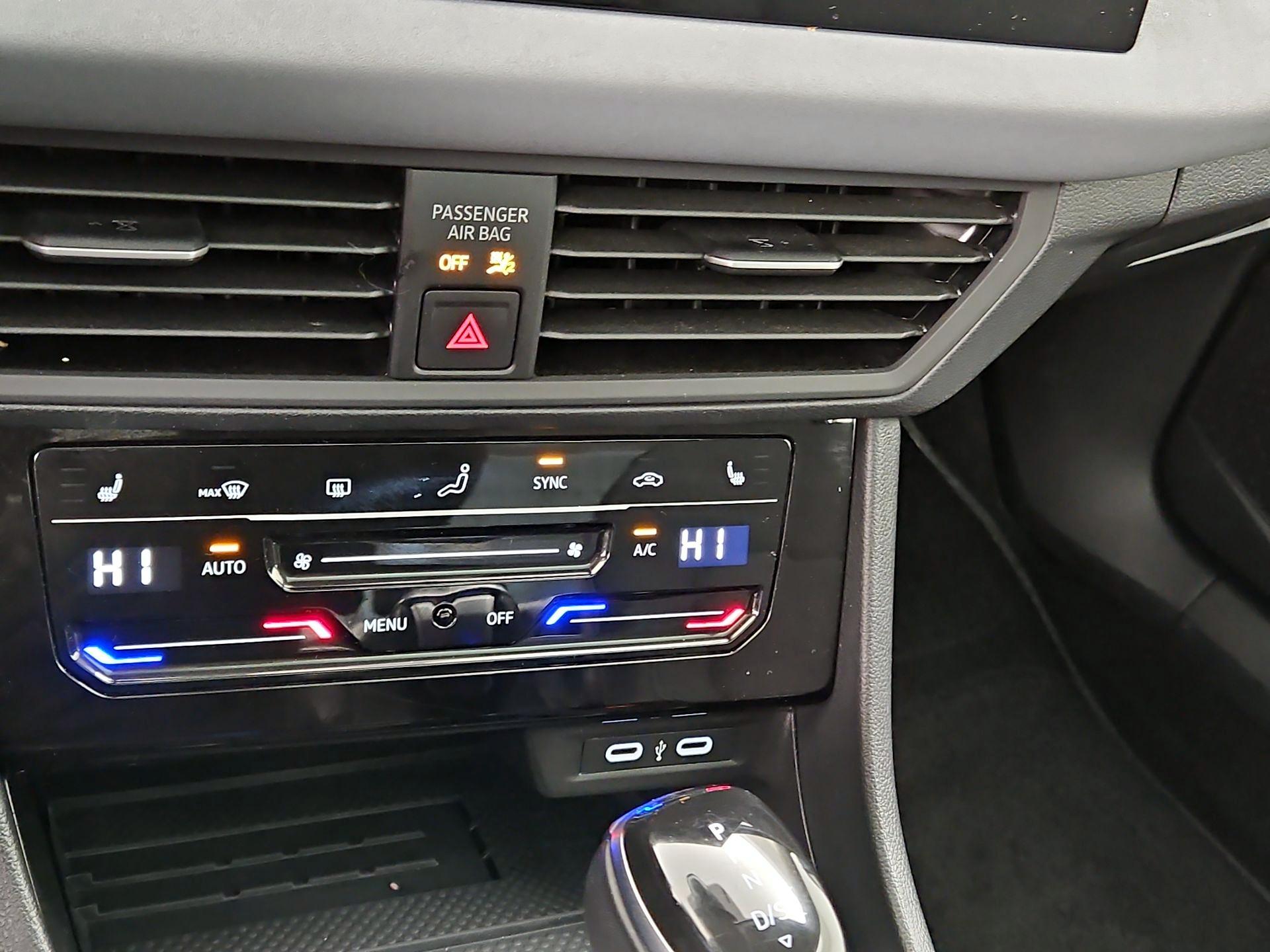 Thumbnail: 2025 Volkswagen Jetta - 16