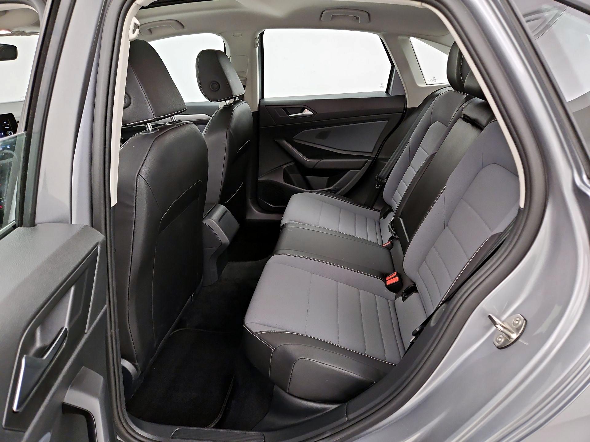 Thumbnail: 2025 Volkswagen Jetta - 20