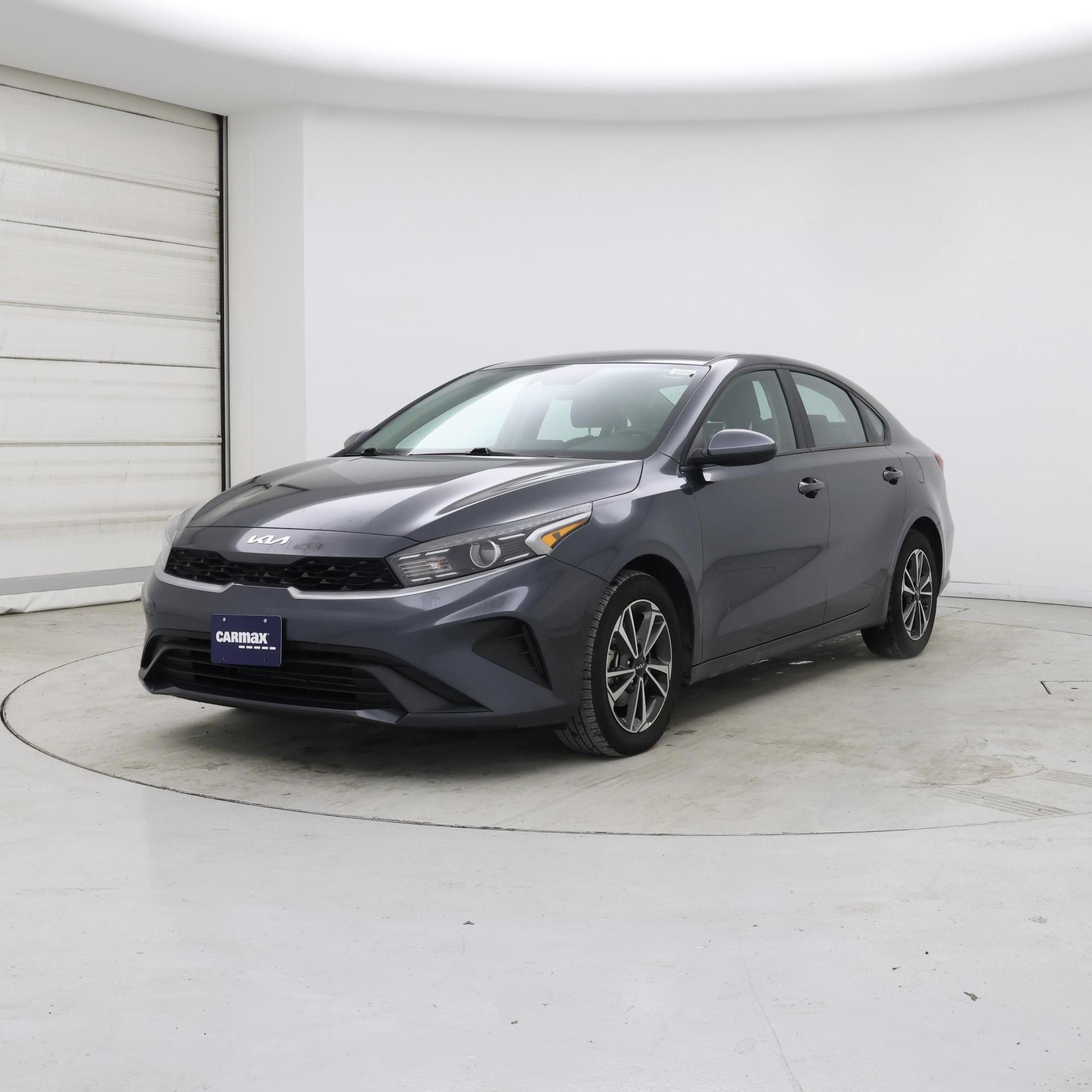 Thumbnail: 2024 Kia Forte - 4