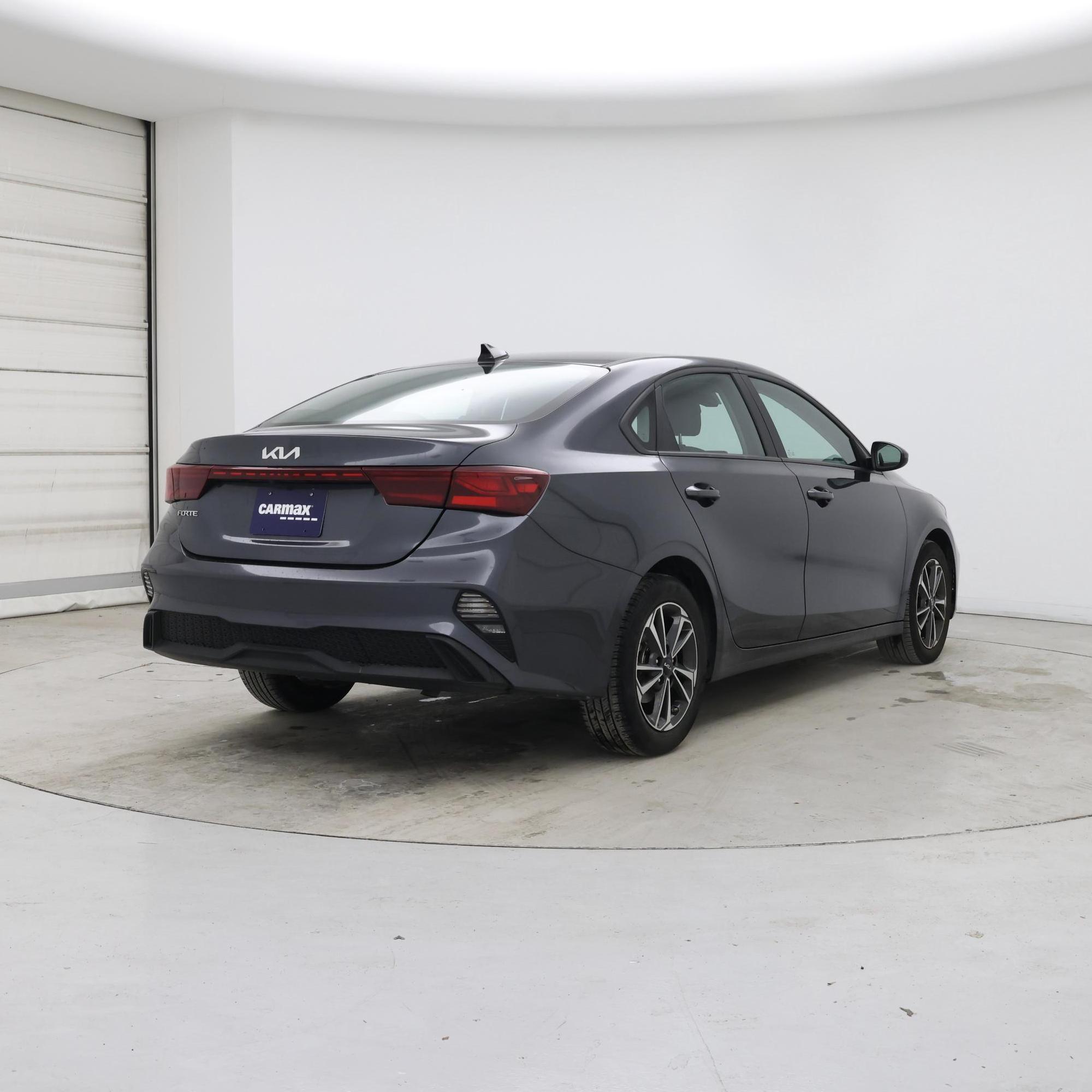 Thumbnail: 2024 Kia Forte - 8