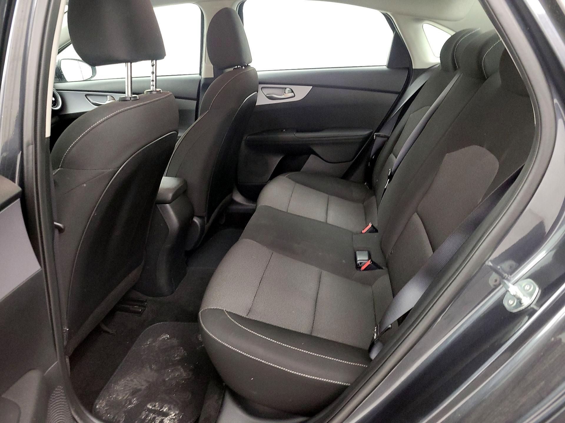 Thumbnail: 2024 Kia Forte - 15