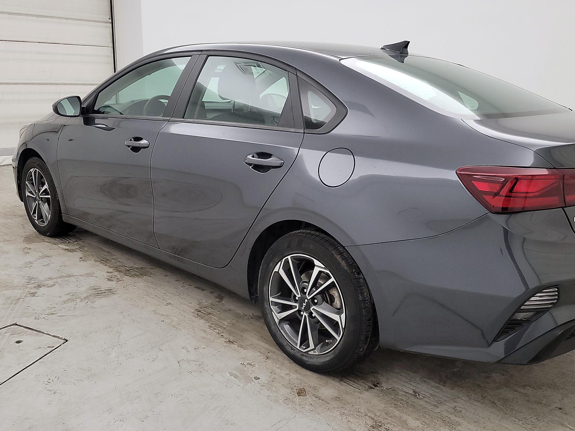 Thumbnail: 2024 Kia Forte - 7