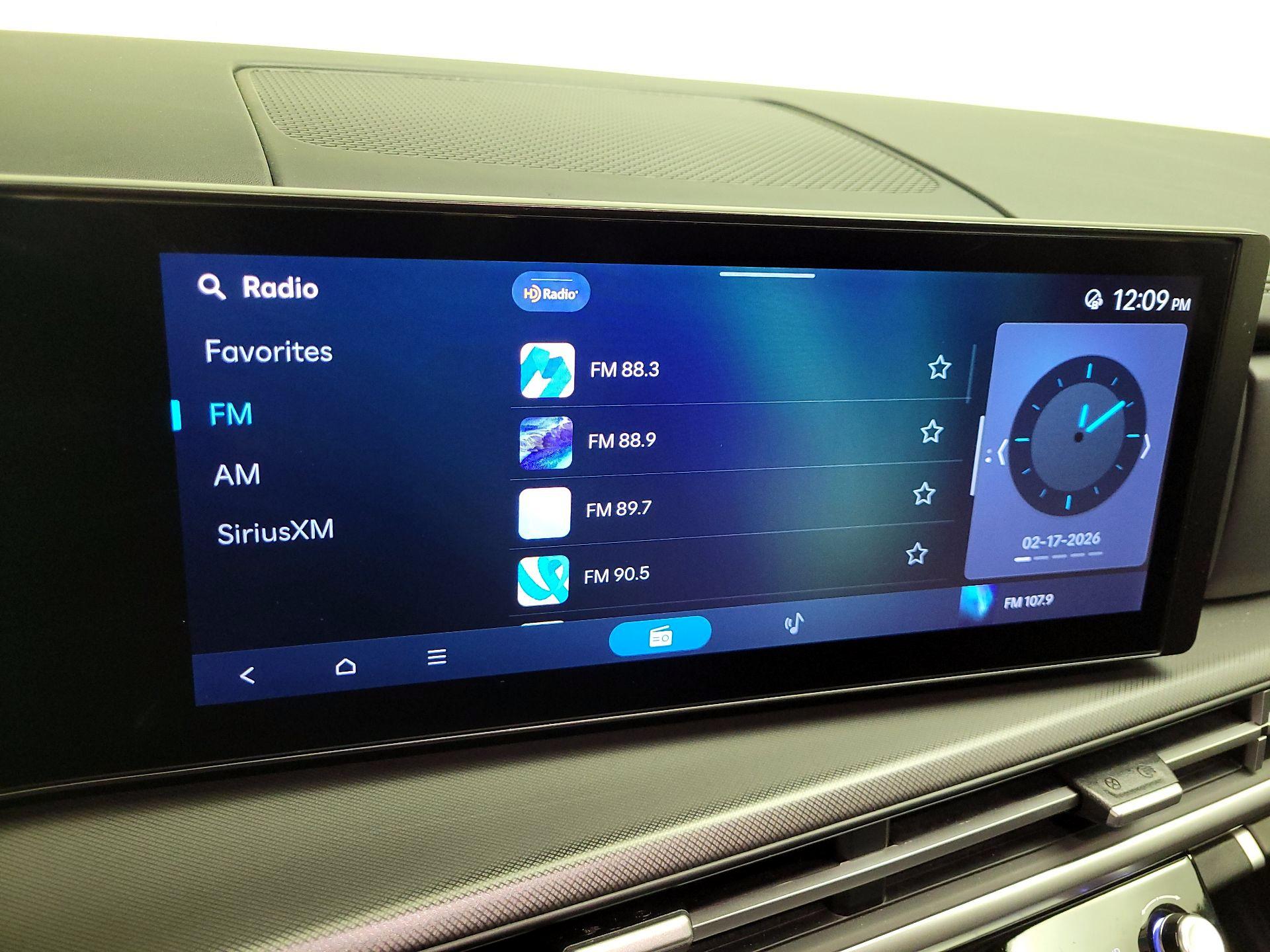 Thumbnail: 2025 Hyundai Santa Fe - 16