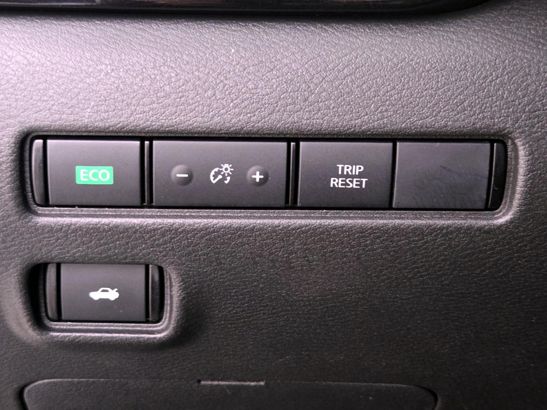 Thumbnail: 2025 Nissan Sentra - 13