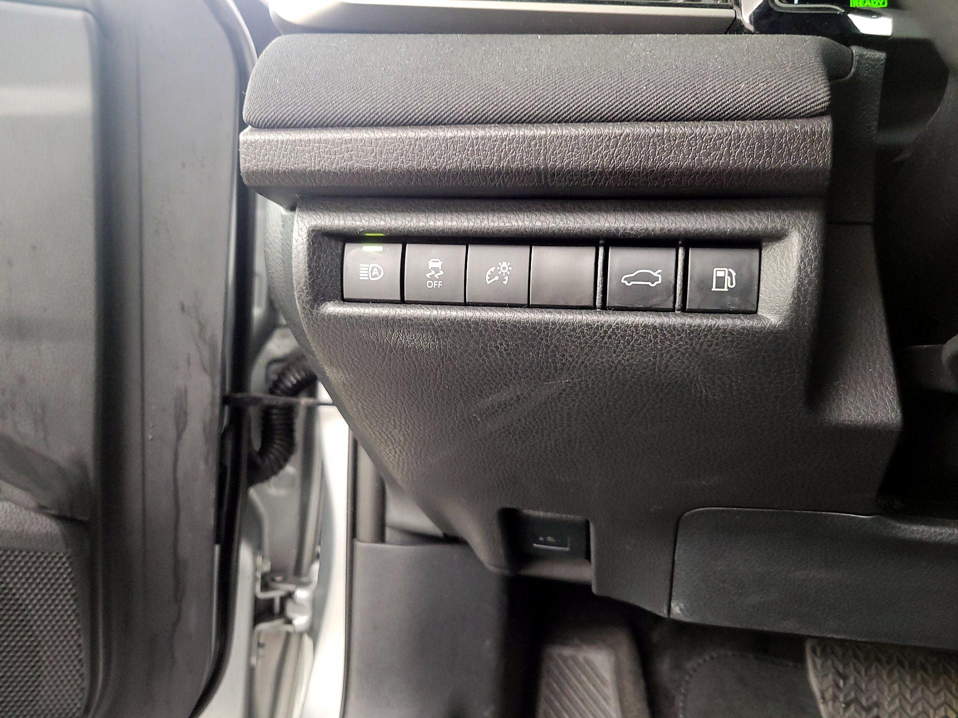 Thumbnail: 2025 Toyota Camry - 9