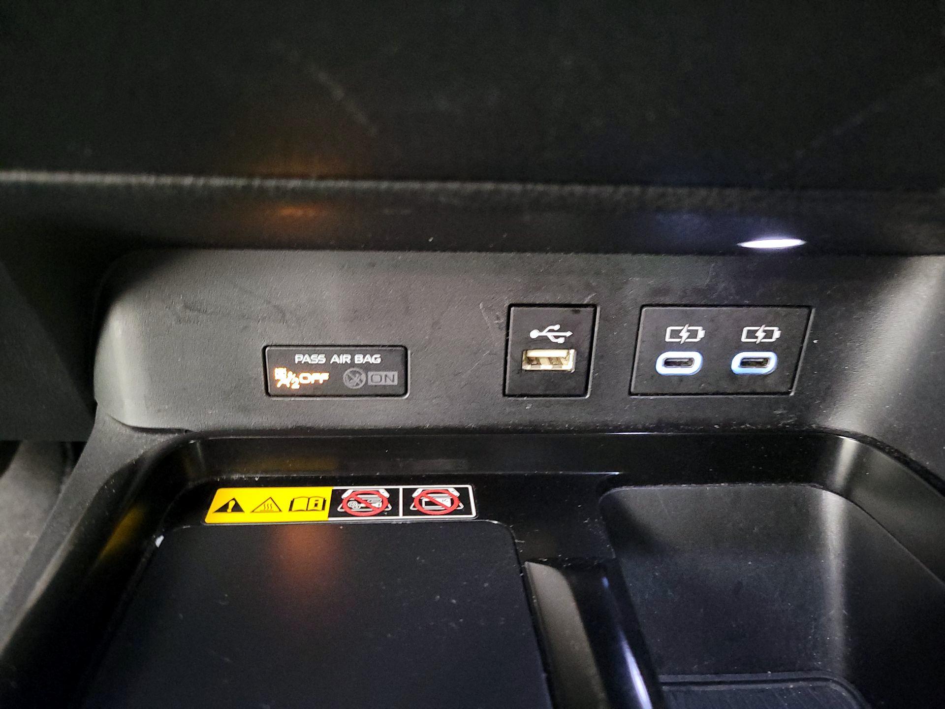 Thumbnail: 2025 Toyota Camry - 19