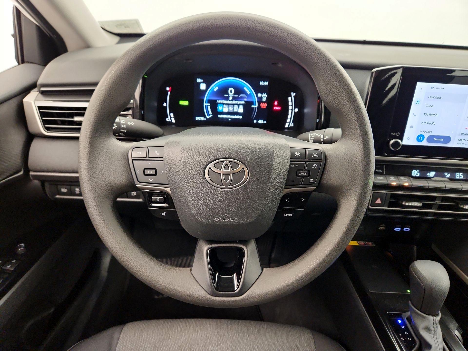 Thumbnail: 2025 Toyota Camry - 10