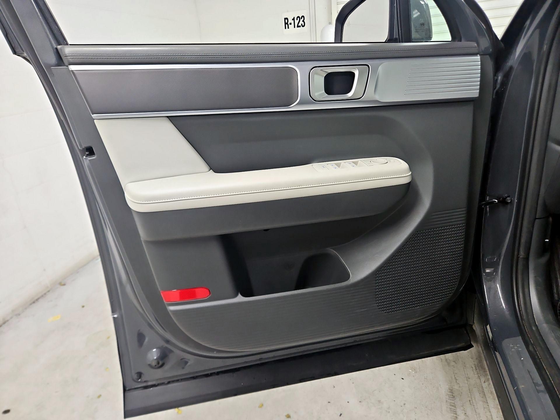 Thumbnail: 2025 Hyundai Santa Fe - 12