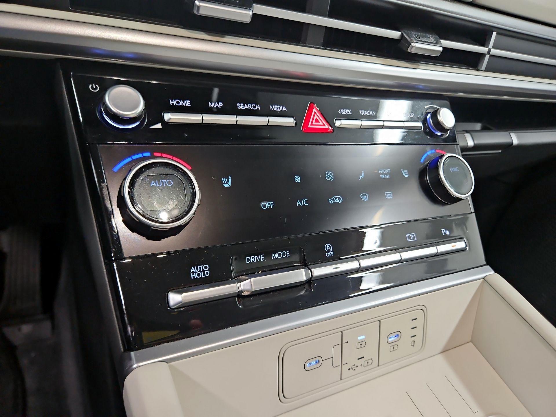 Thumbnail: 2025 Hyundai Santa Fe - 16