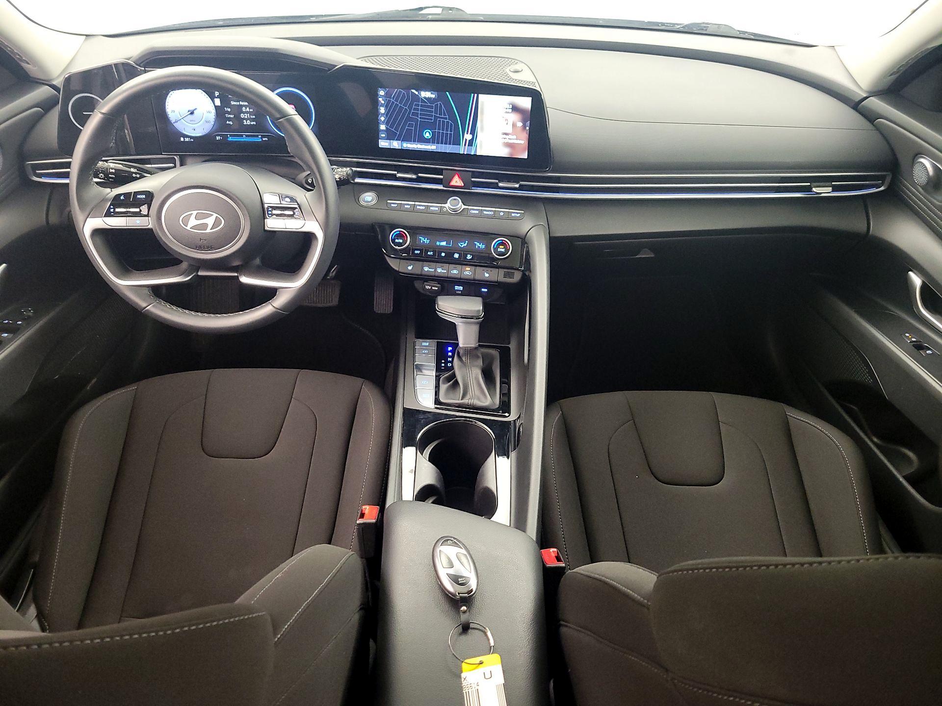 Thumbnail: 2025 Hyundai Elantra - 9