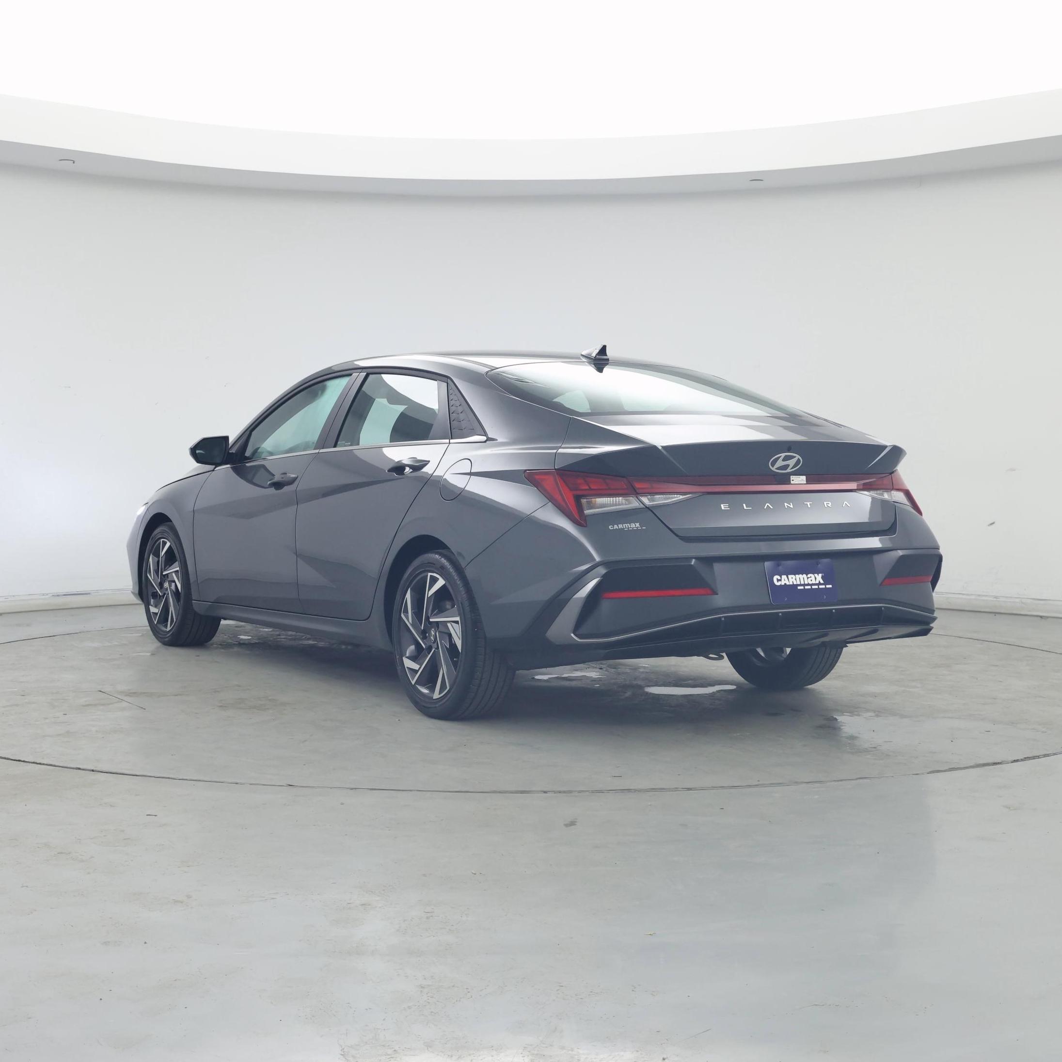 Thumbnail: 2025 Hyundai Elantra - 2