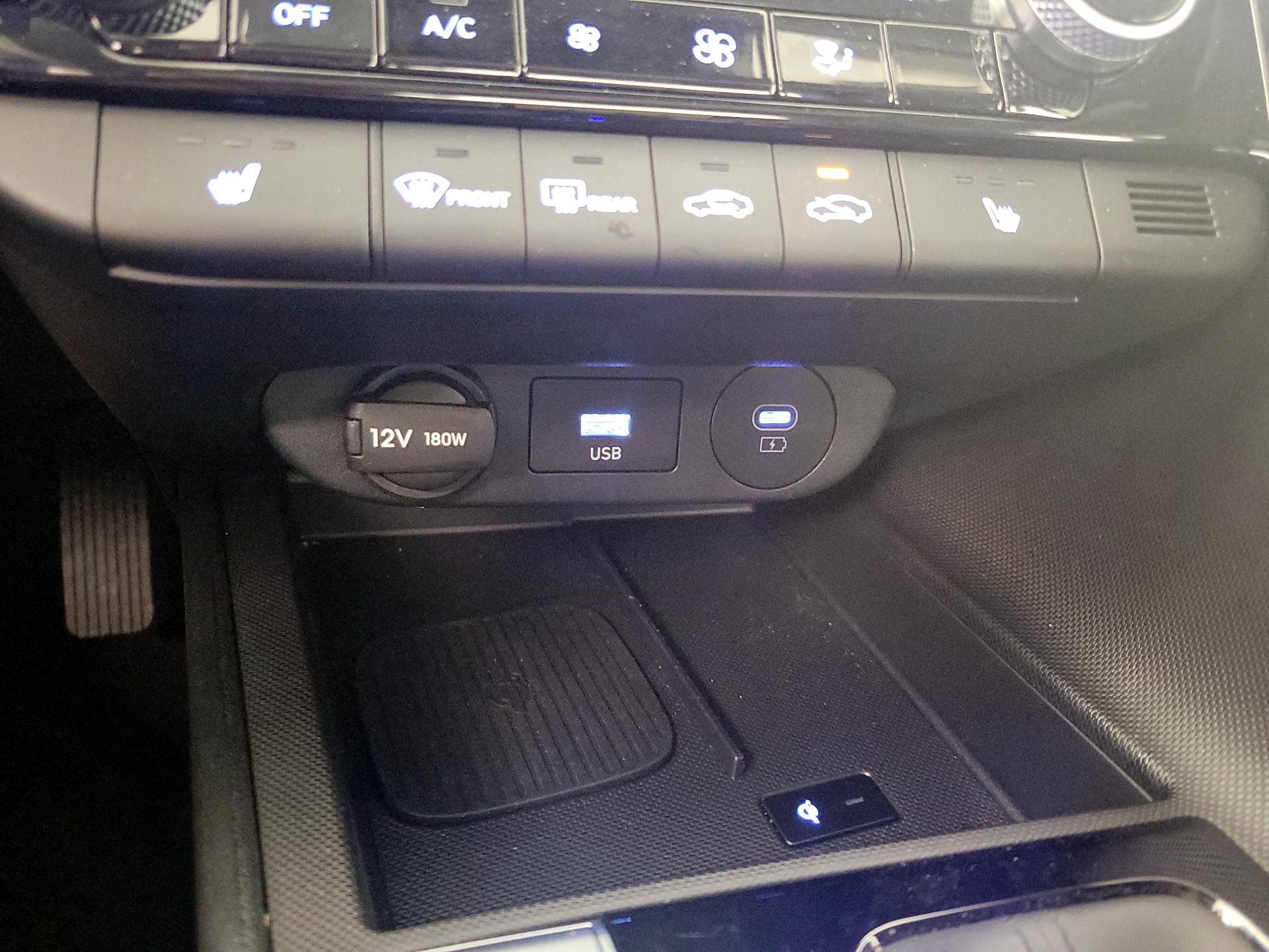 Thumbnail: 2025 Hyundai Elantra - 19