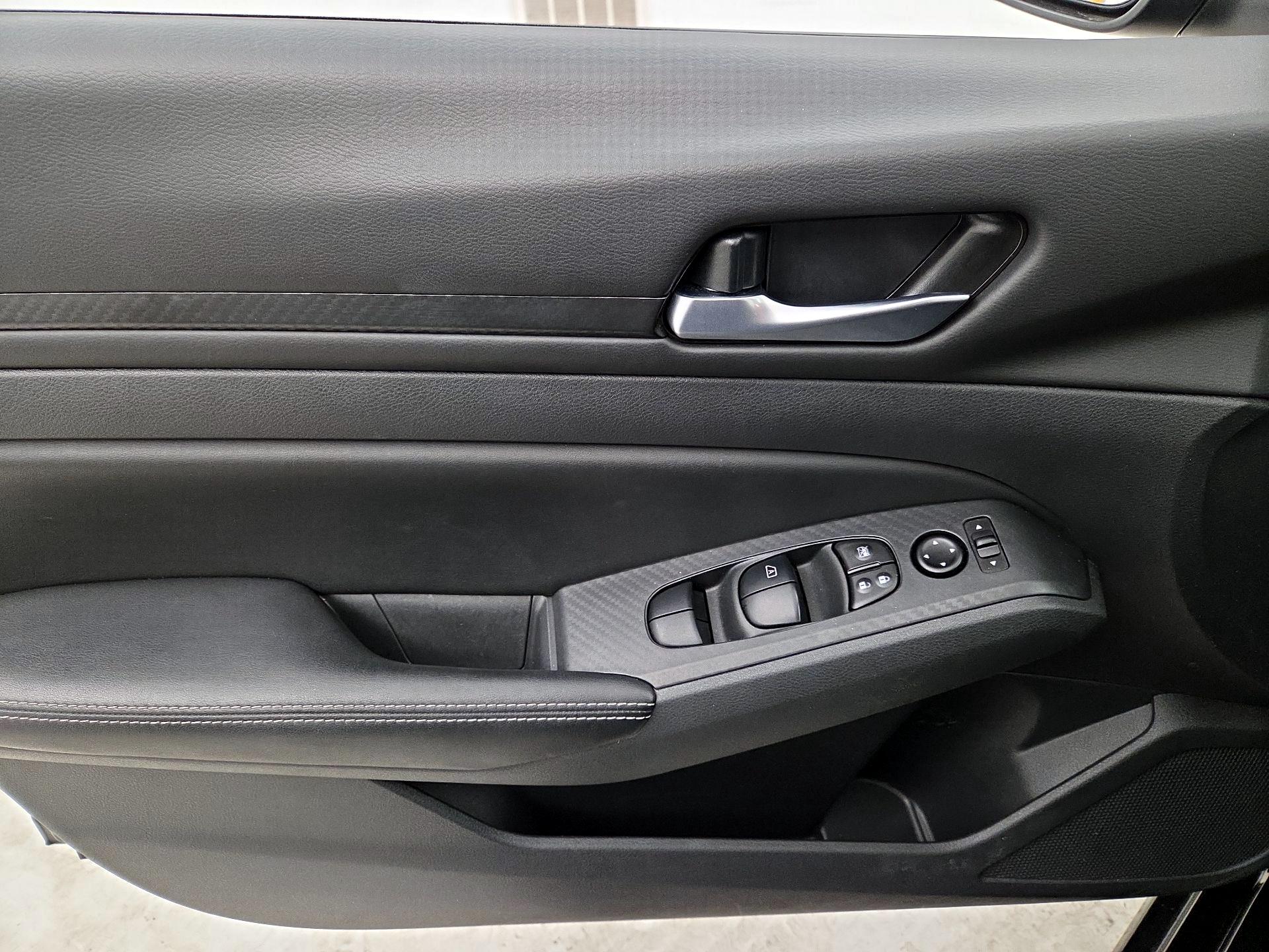 Thumbnail: 2025 Nissan Altima - 12