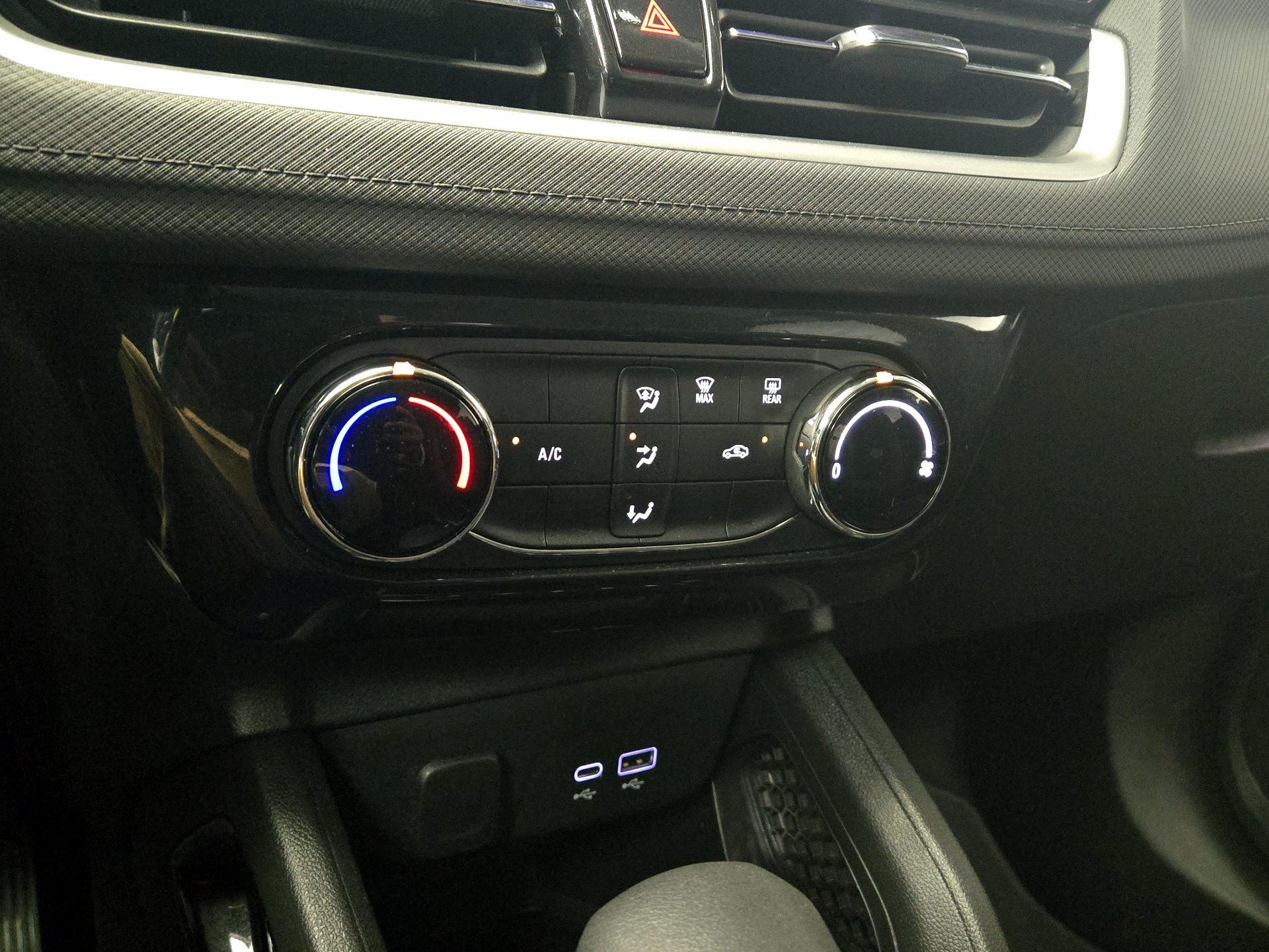 Thumbnail: 2025 Chevrolet TrailBlazer - 16