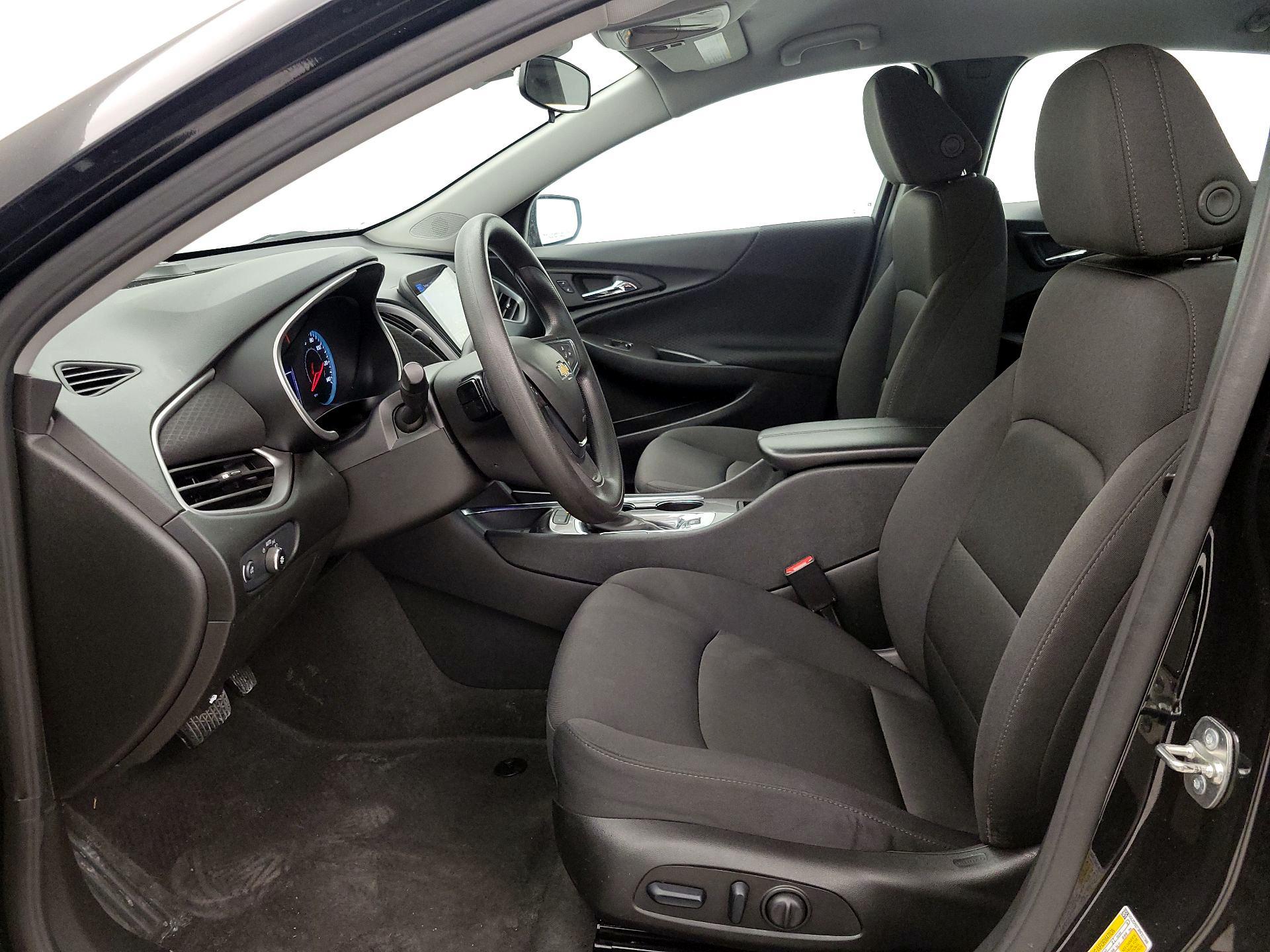 Thumbnail: 2024 Chevrolet Malibu - 9