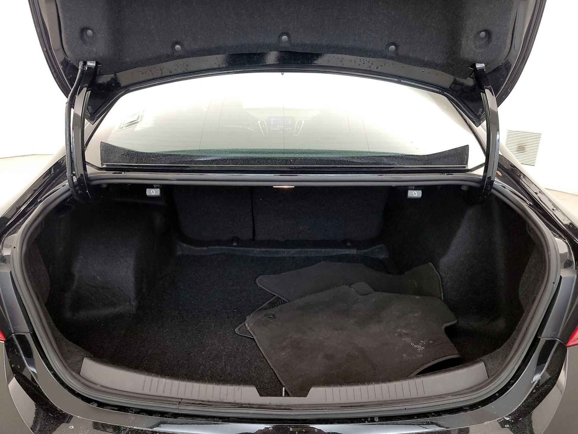 Thumbnail: 2024 Chevrolet Malibu - 17