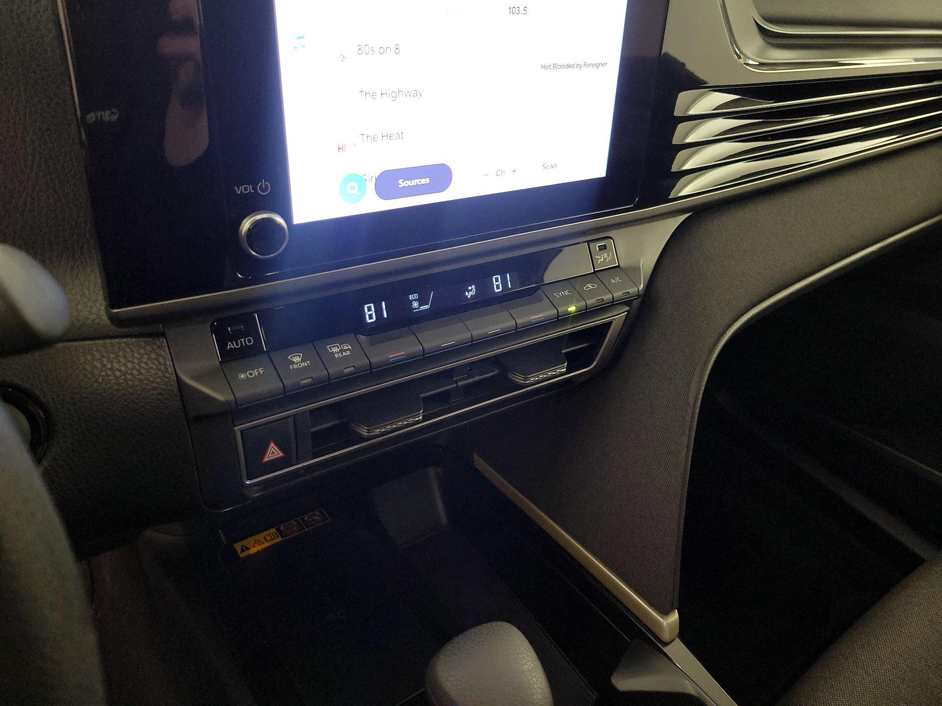 Thumbnail: 2025 Toyota Camry - 16