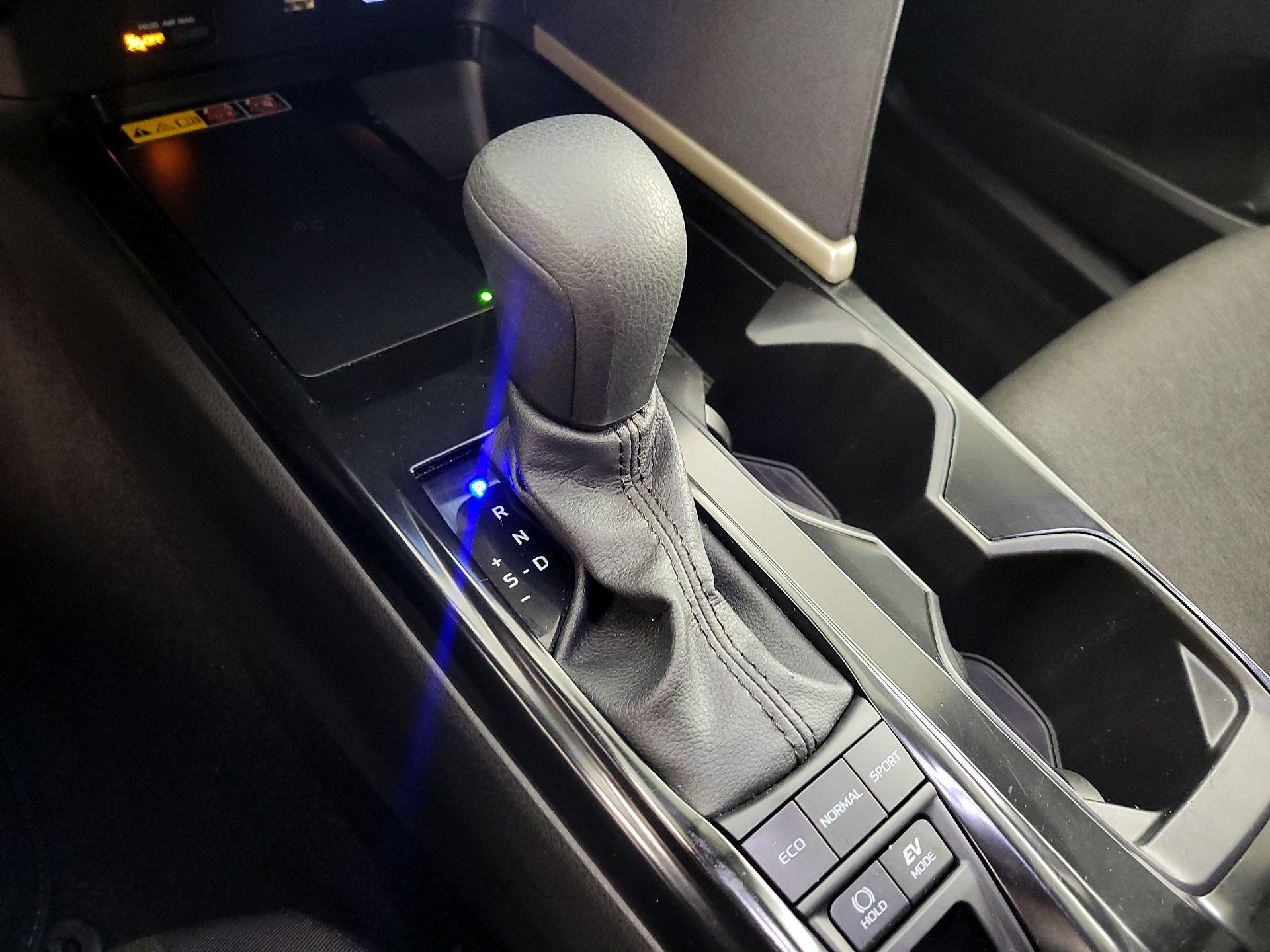 Thumbnail: 2025 Toyota Camry - 17