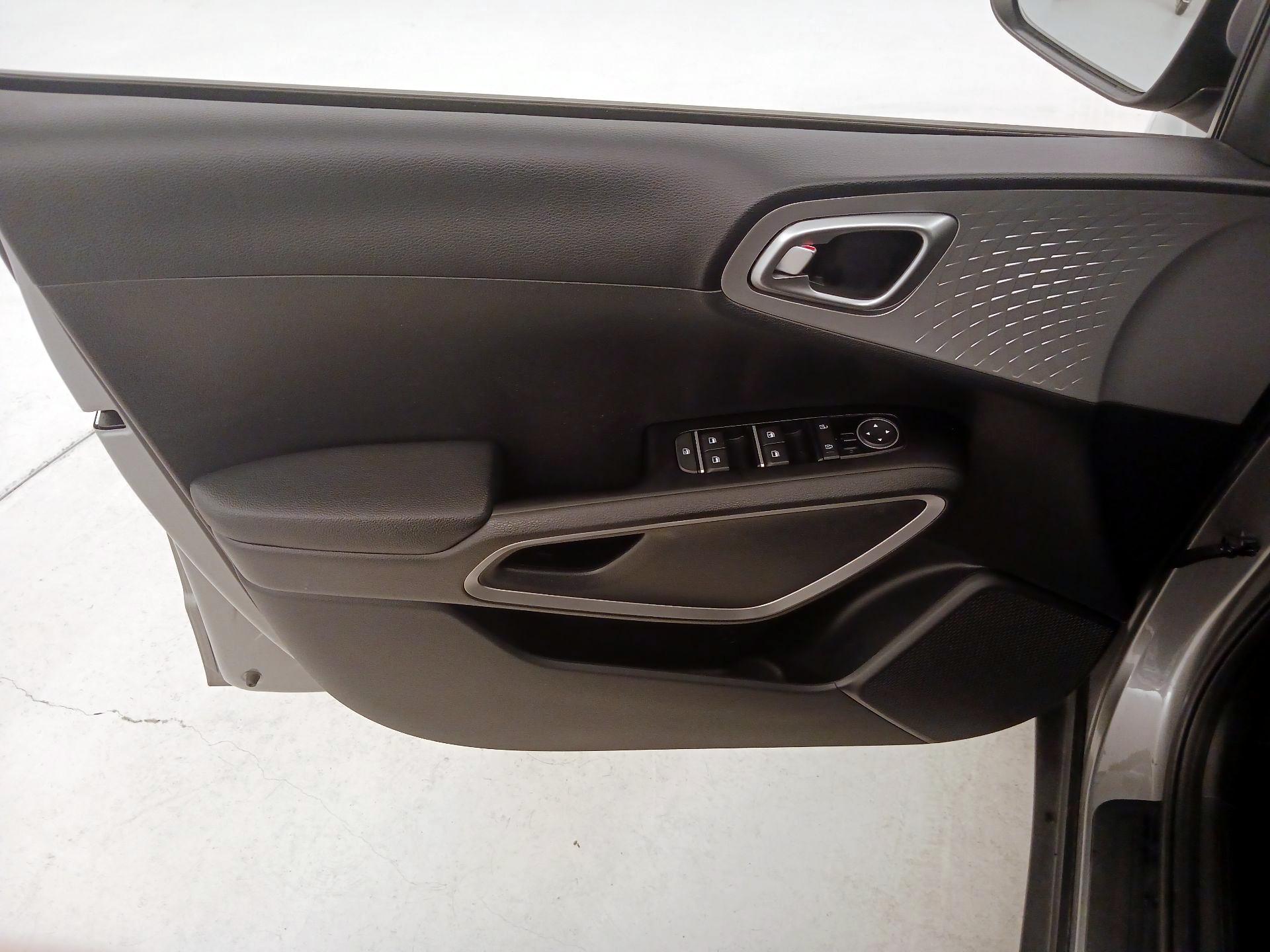 Thumbnail: 2025 Kia Soul - 12