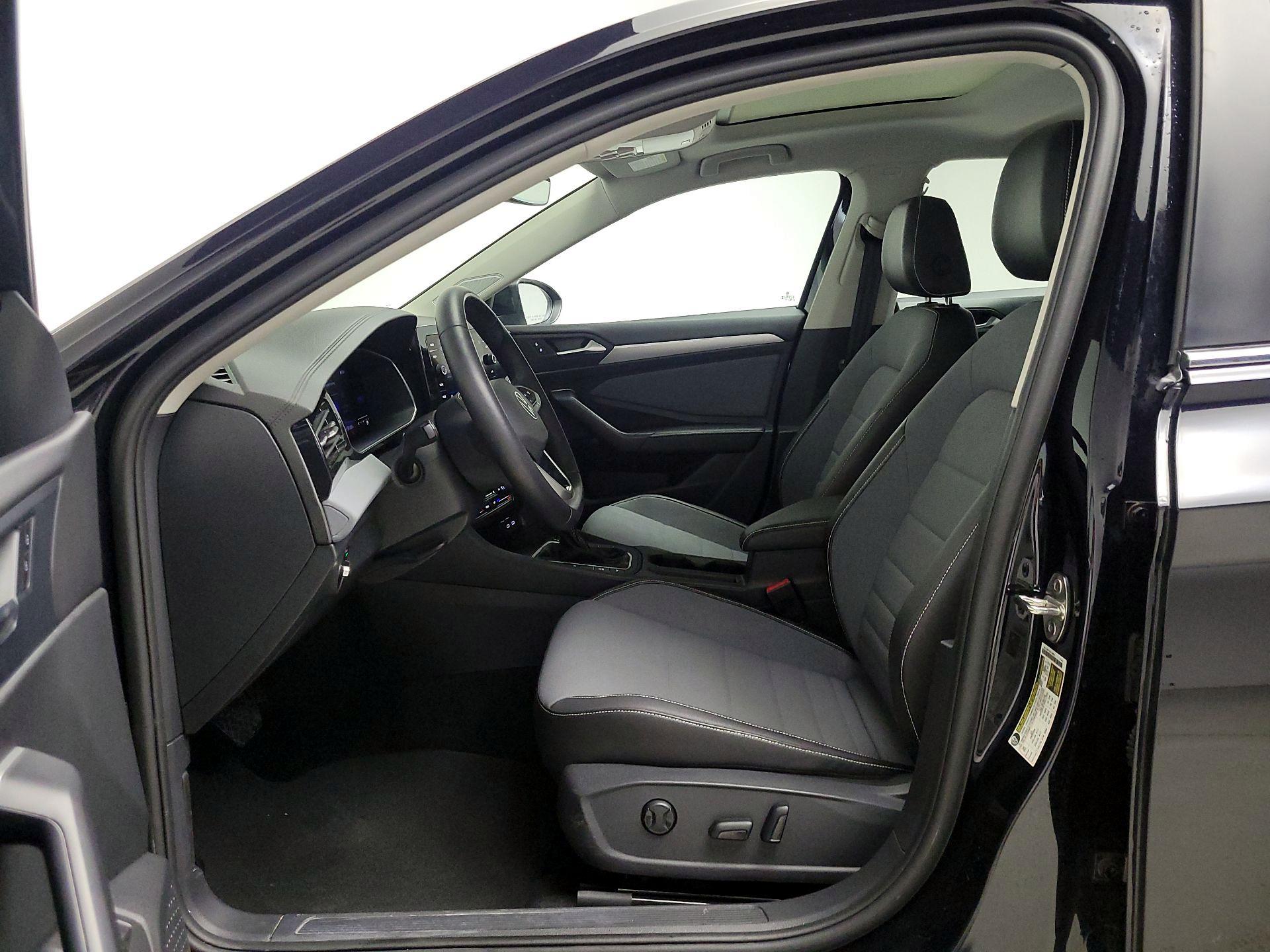 Thumbnail: 2025 Volkswagen Jetta - 11