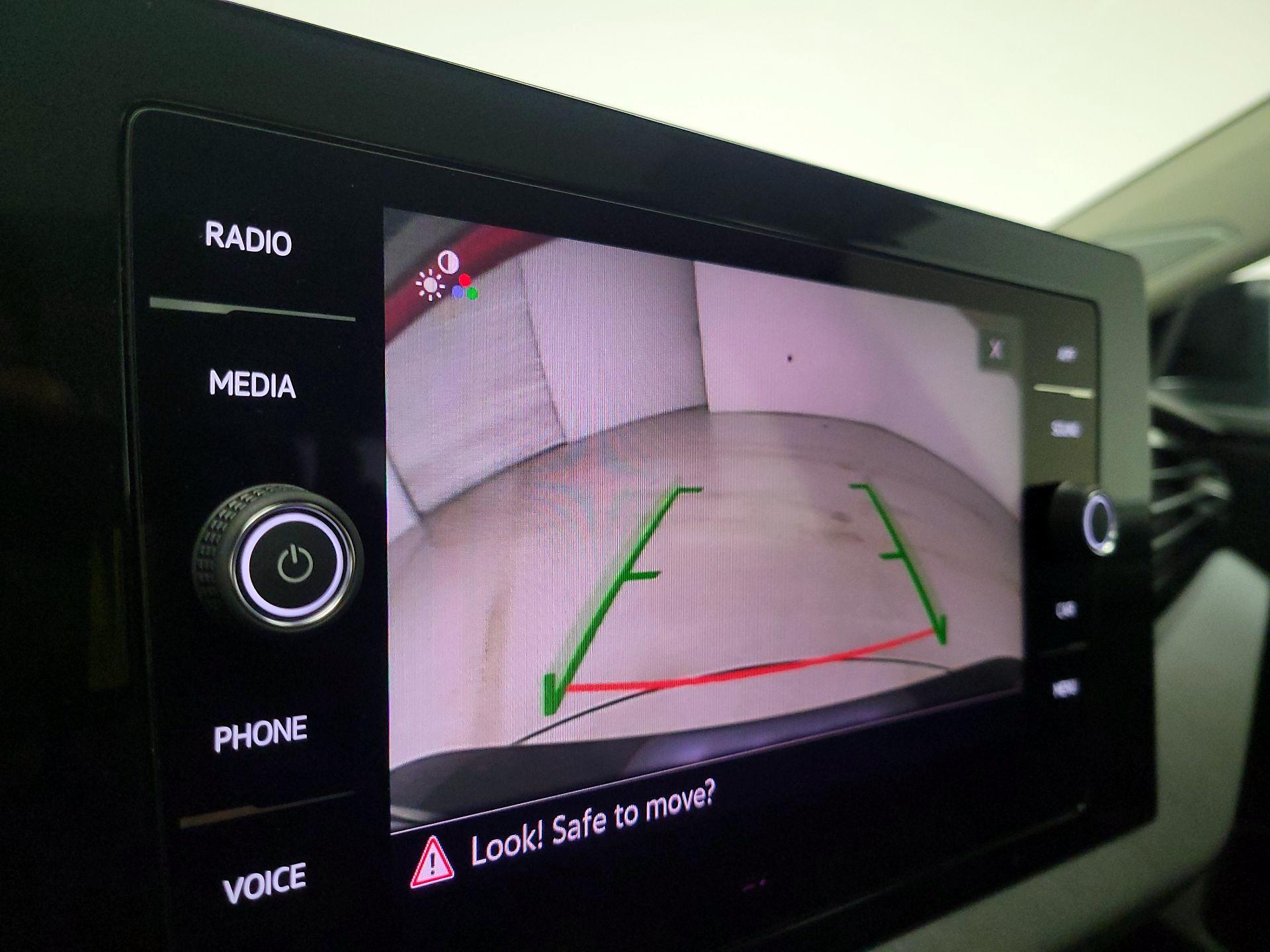 Thumbnail: 2025 Volkswagen Jetta - 14