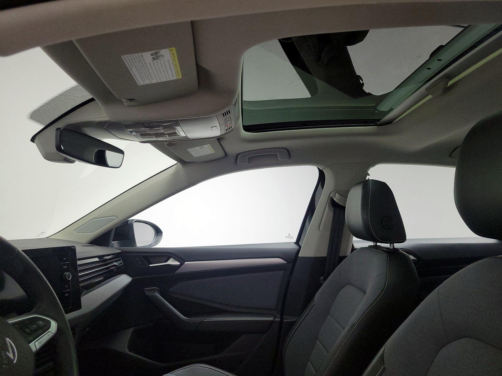 Thumbnail: 2025 Volkswagen Jetta - 19