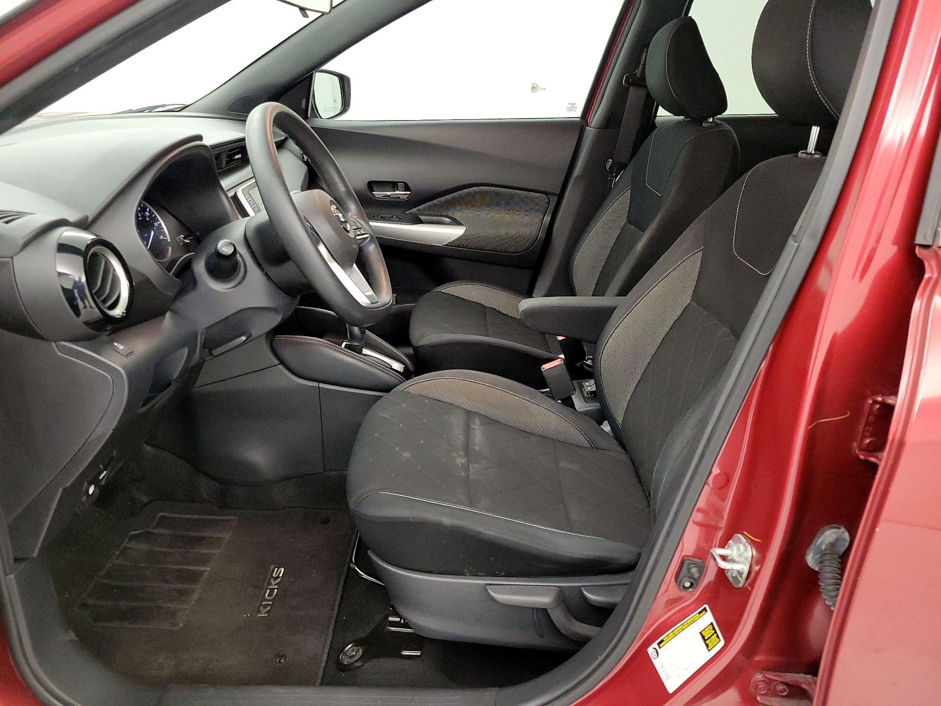 Thumbnail: 2019 Nissan Kicks - 11