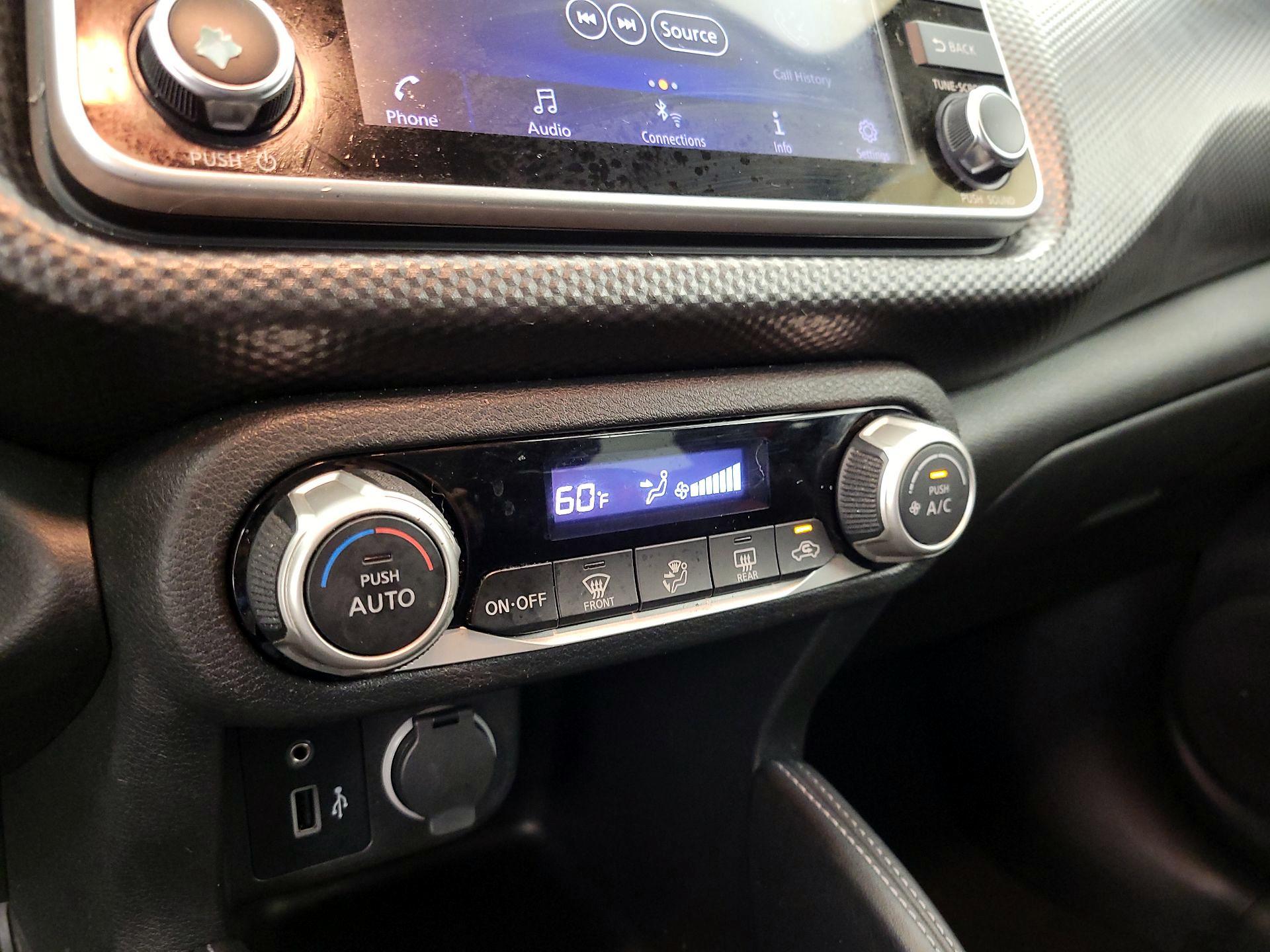 Thumbnail: 2019 Nissan Kicks - 16