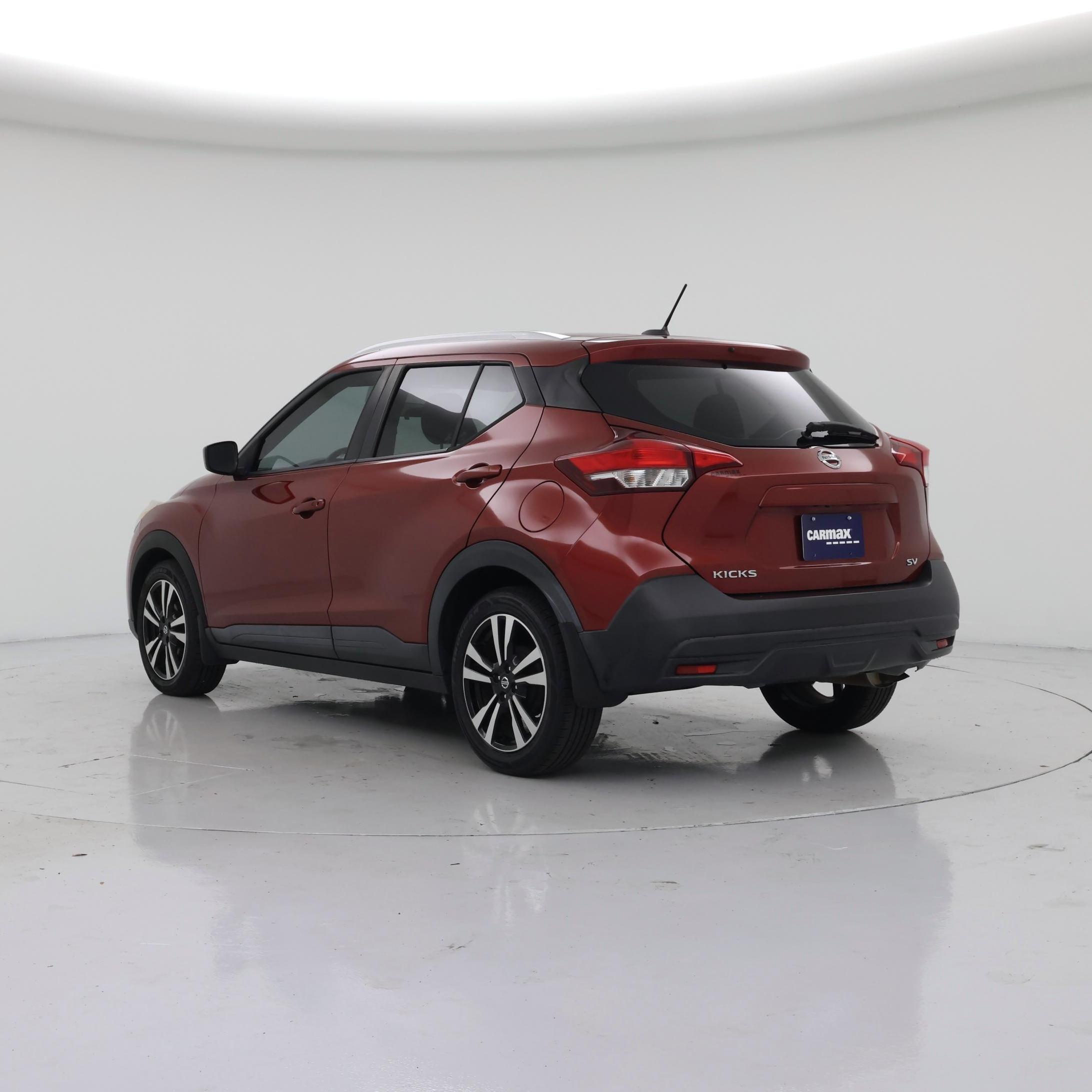 Thumbnail: 2019 Nissan Kicks - 2