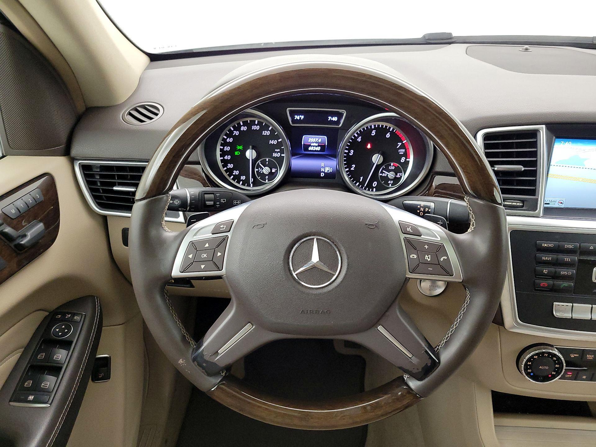 Thumbnail: 2015 Mercedes-Benz M-Class - 10