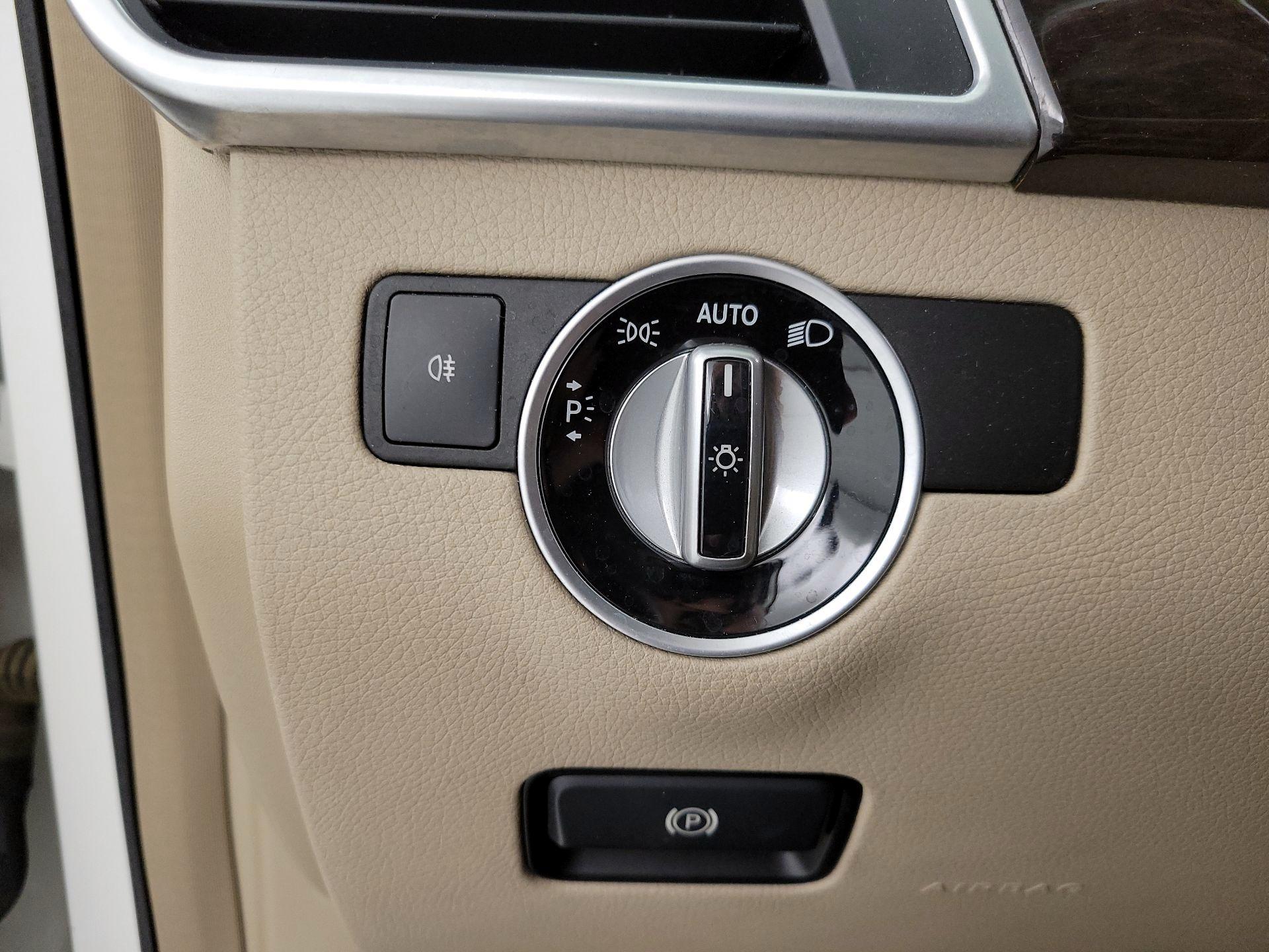 Thumbnail: 2015 Mercedes-Benz M-Class - 13