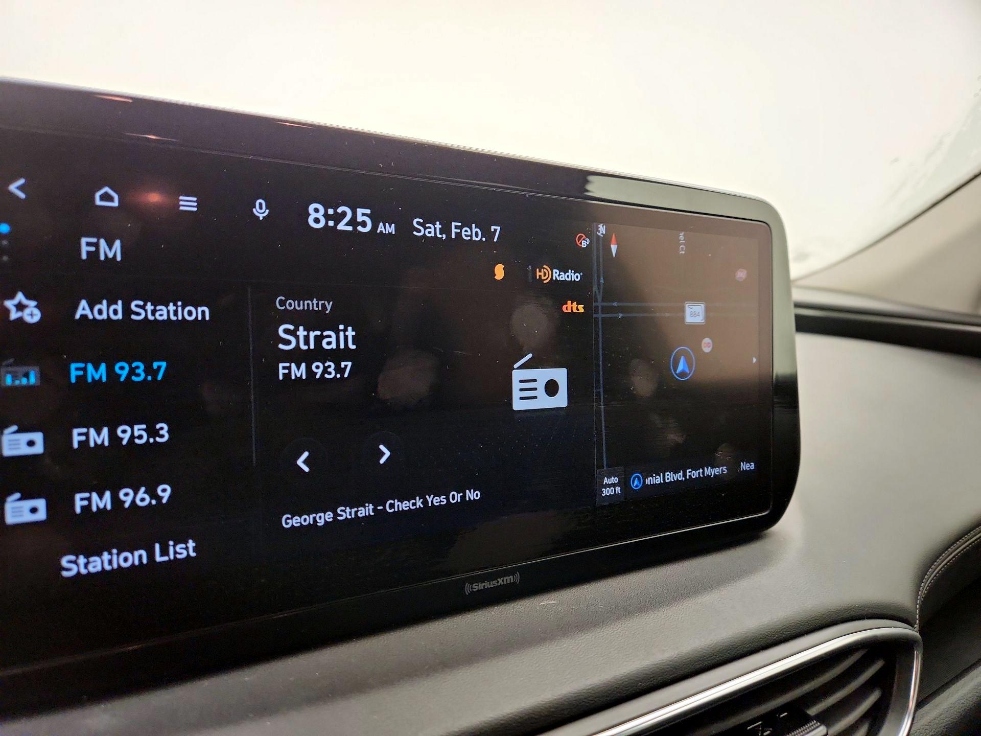 Thumbnail: 2023 Hyundai Santa Fe - 15