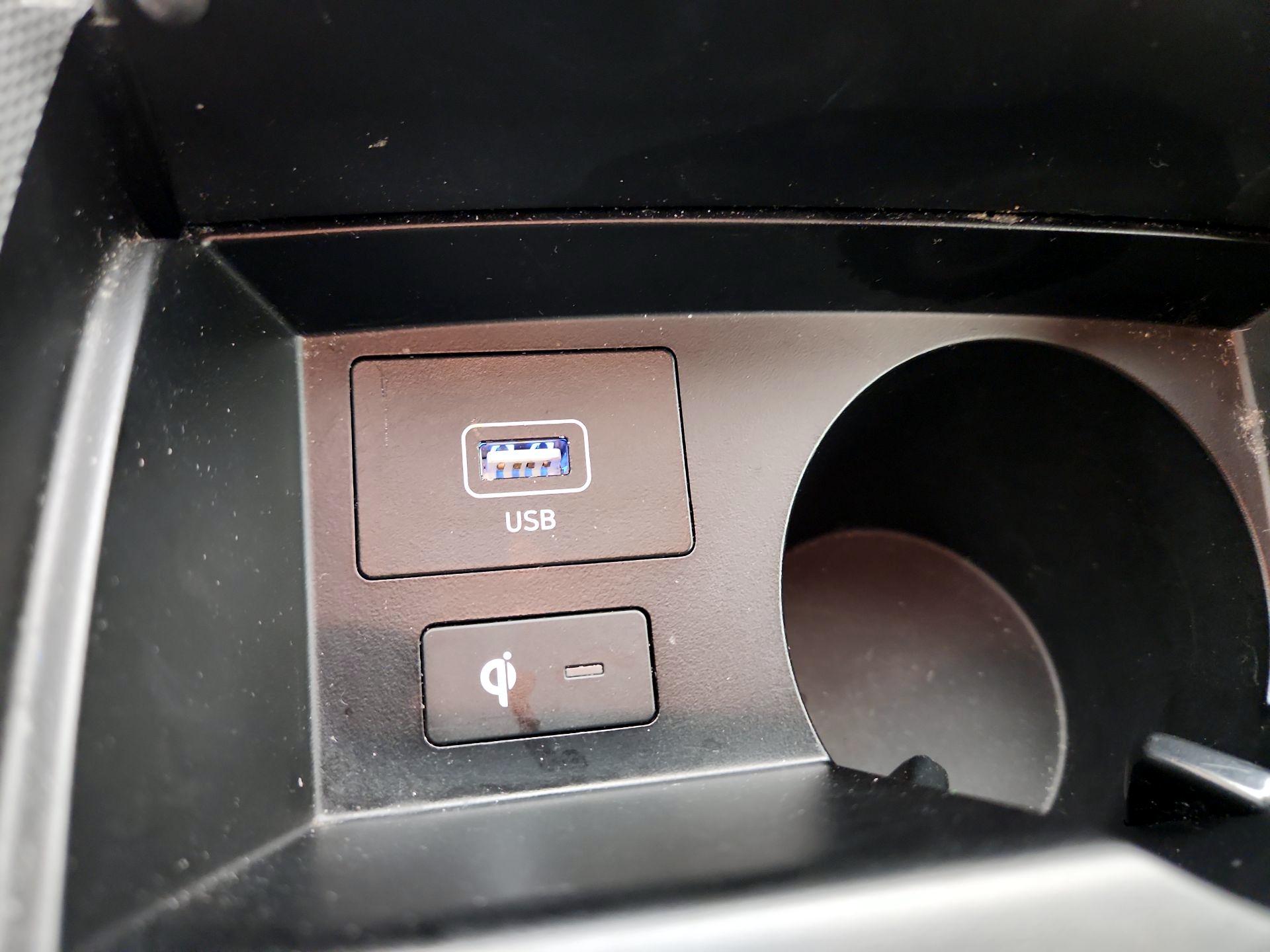 Thumbnail: 2023 Hyundai Santa Fe - 18