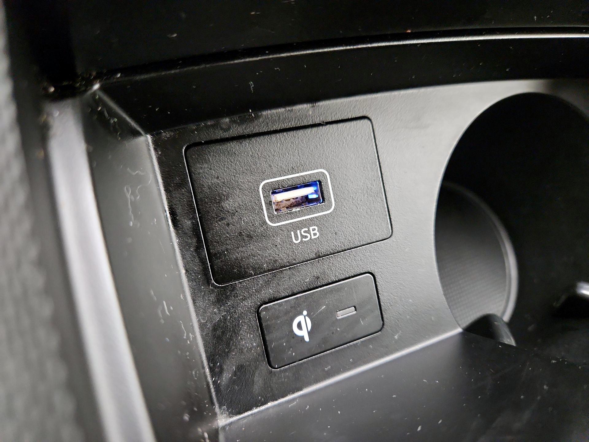 Thumbnail: 2023 Hyundai Santa Fe - 19