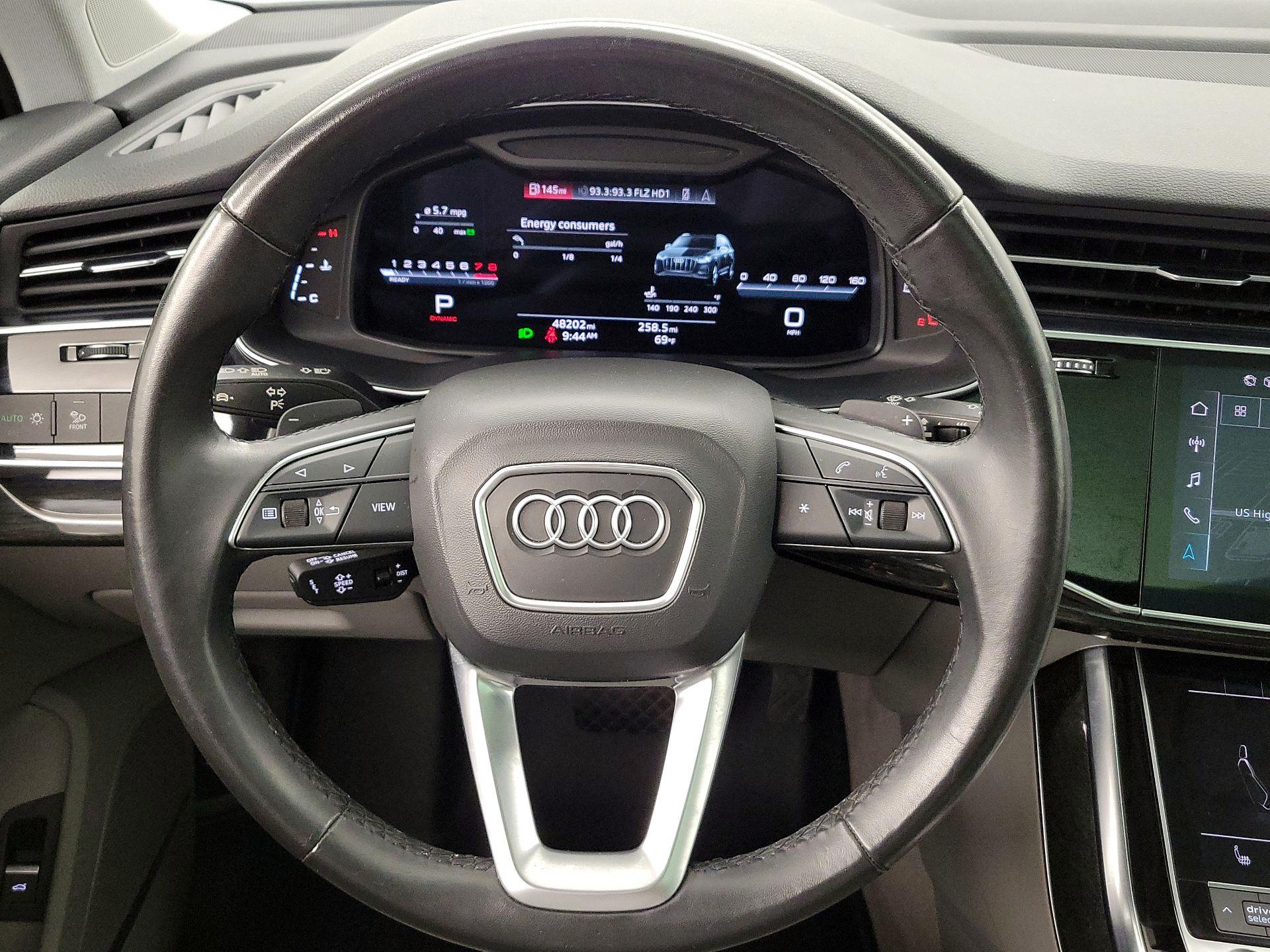 Thumbnail: 2022 Audi Q7 - 10